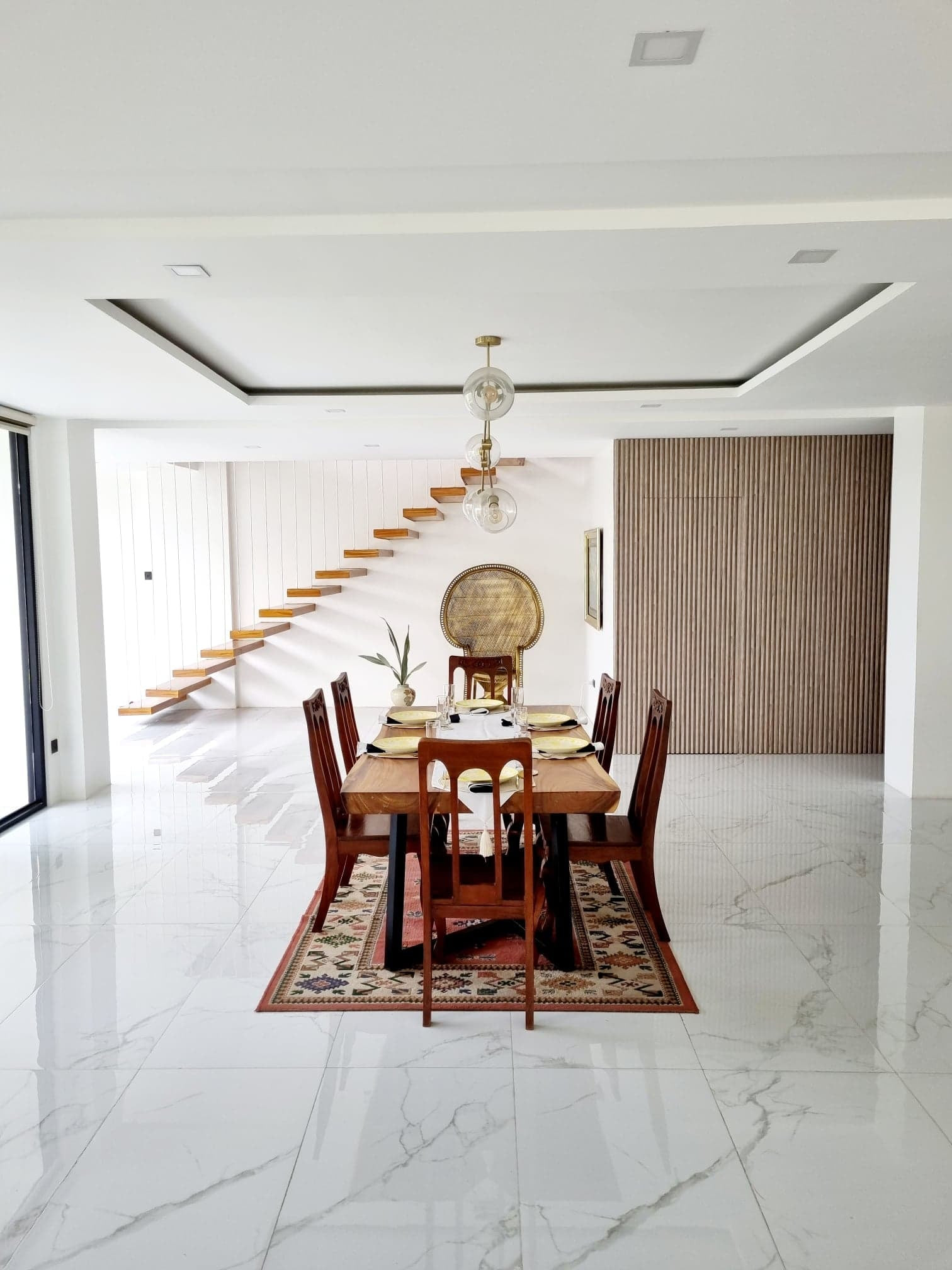 5 Bedroom House and Lot for Sale in Corona Del Mar, Talisay City, Cebu photo 4