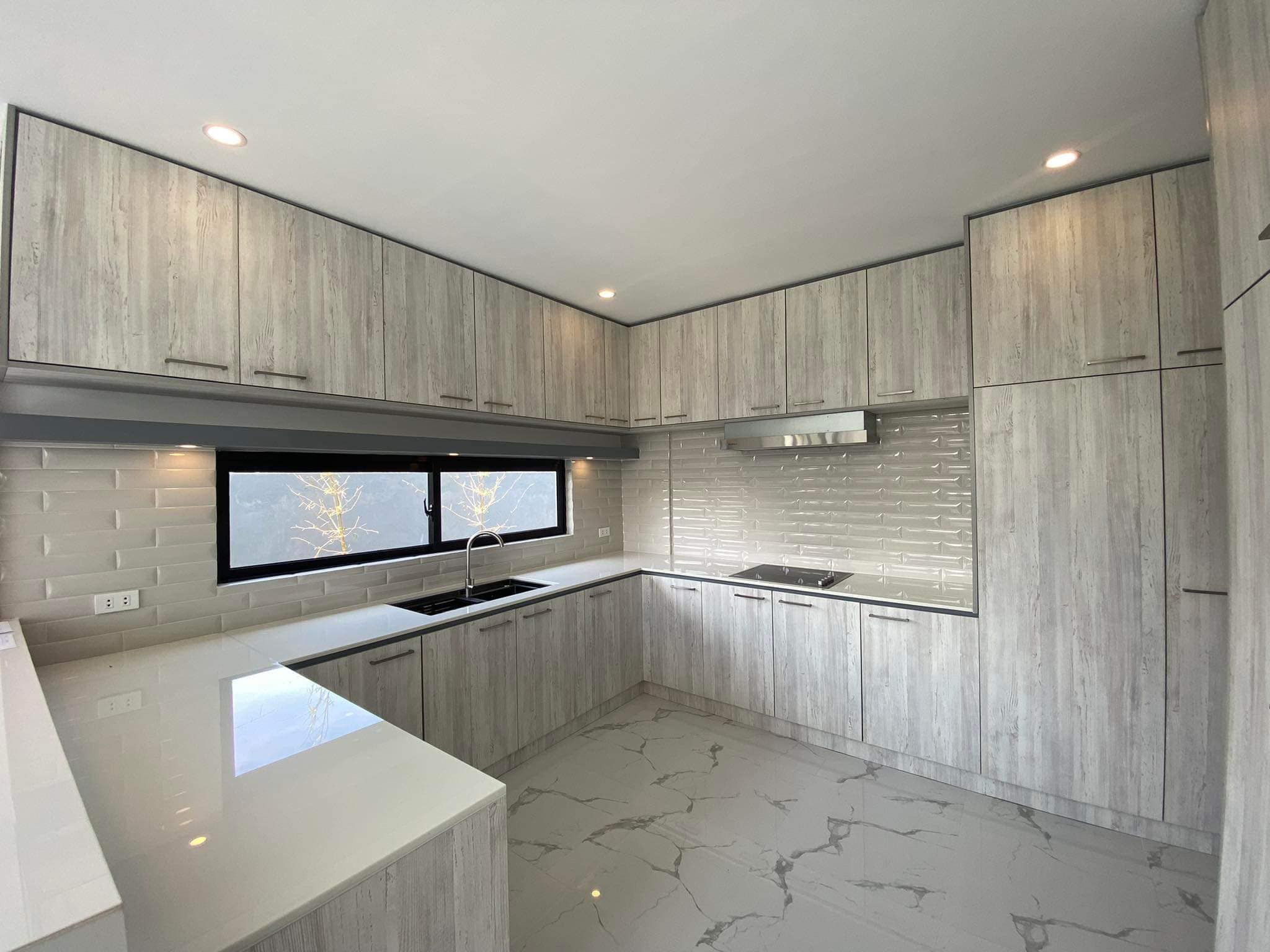 Brand New Modern Tropical Inspired House for Sale located in Verdana Homes photo 4