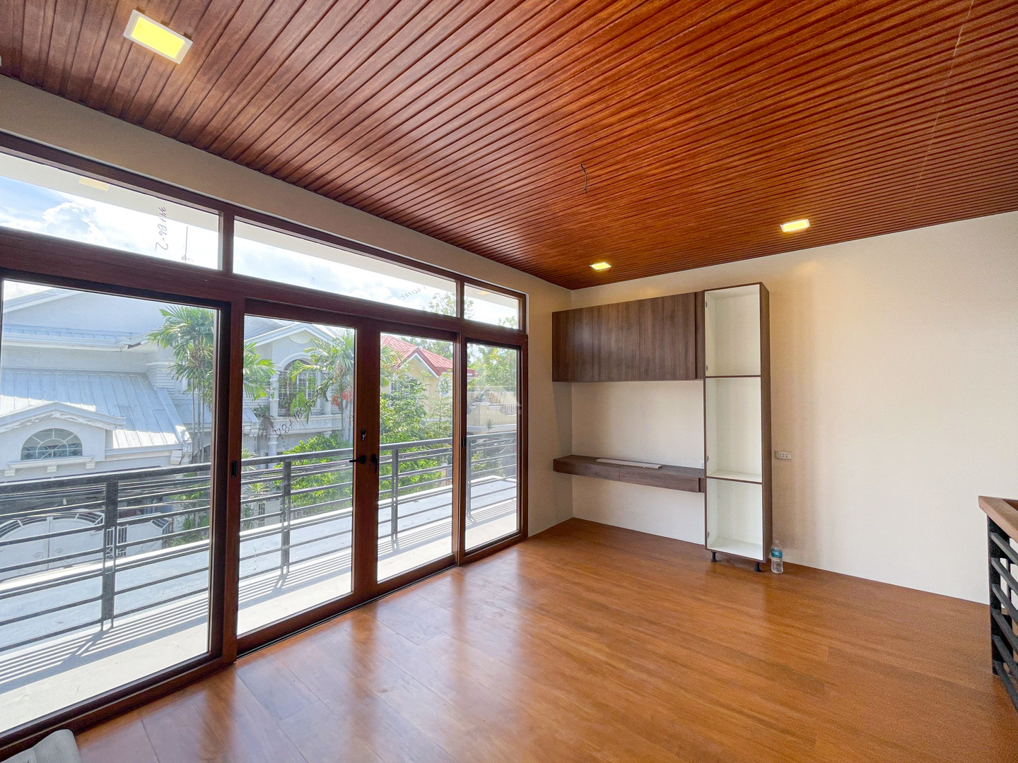 Sophisticated Modern Contemporary House and Lot For Sale photo 4