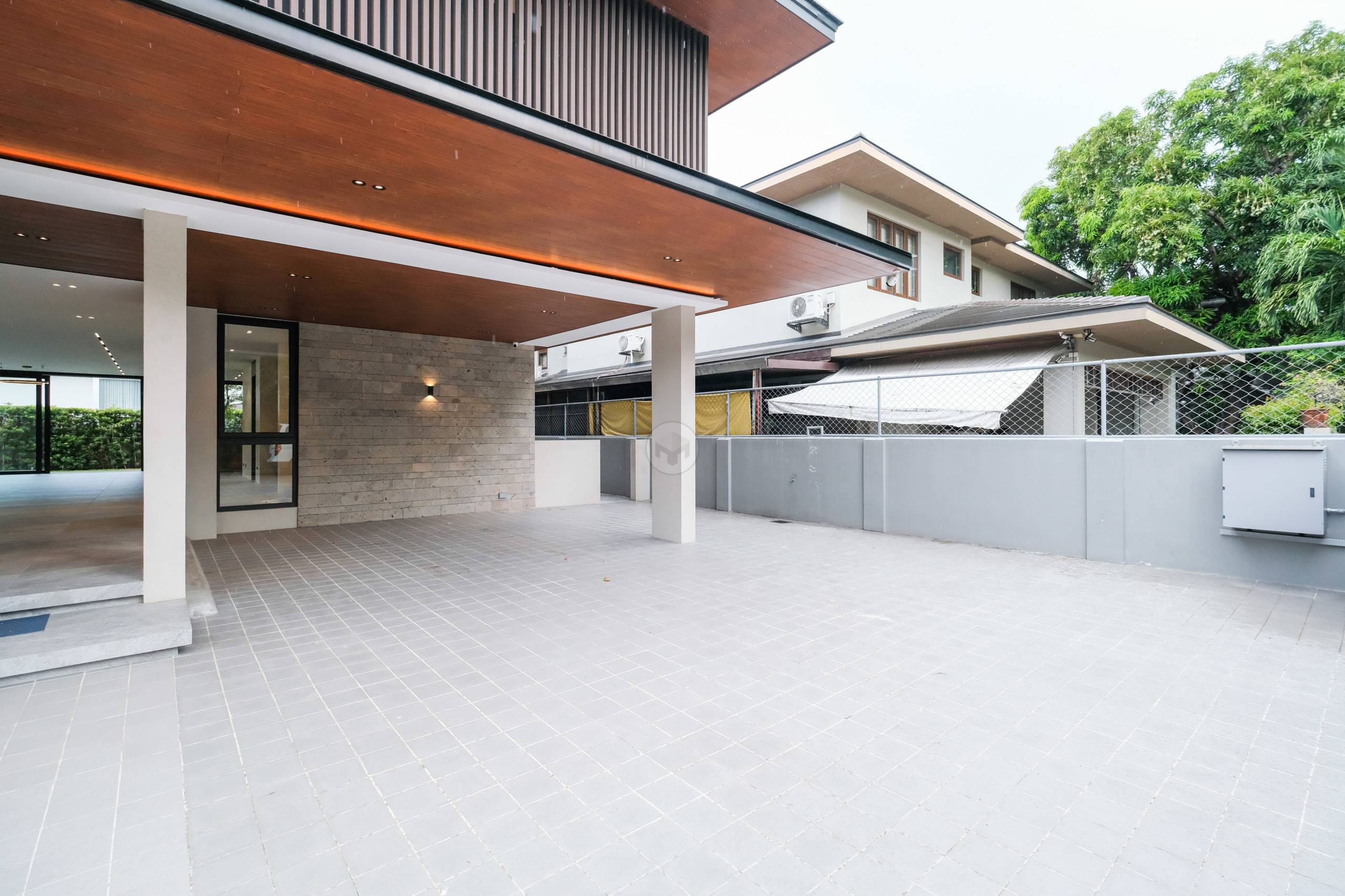 Secure this Sensational 4-Bedroom House in Ayala Alabang Village photo 2