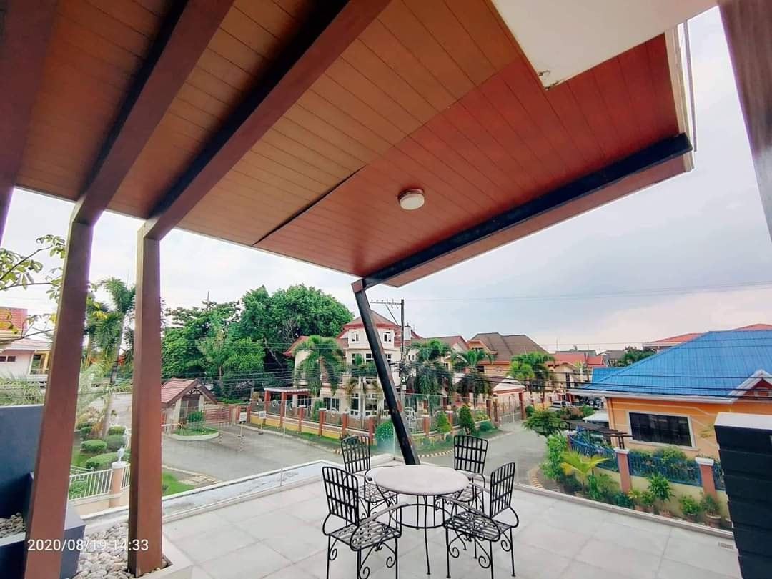 MODERN THREE STOREY HOUSE FOR SALE photo 3