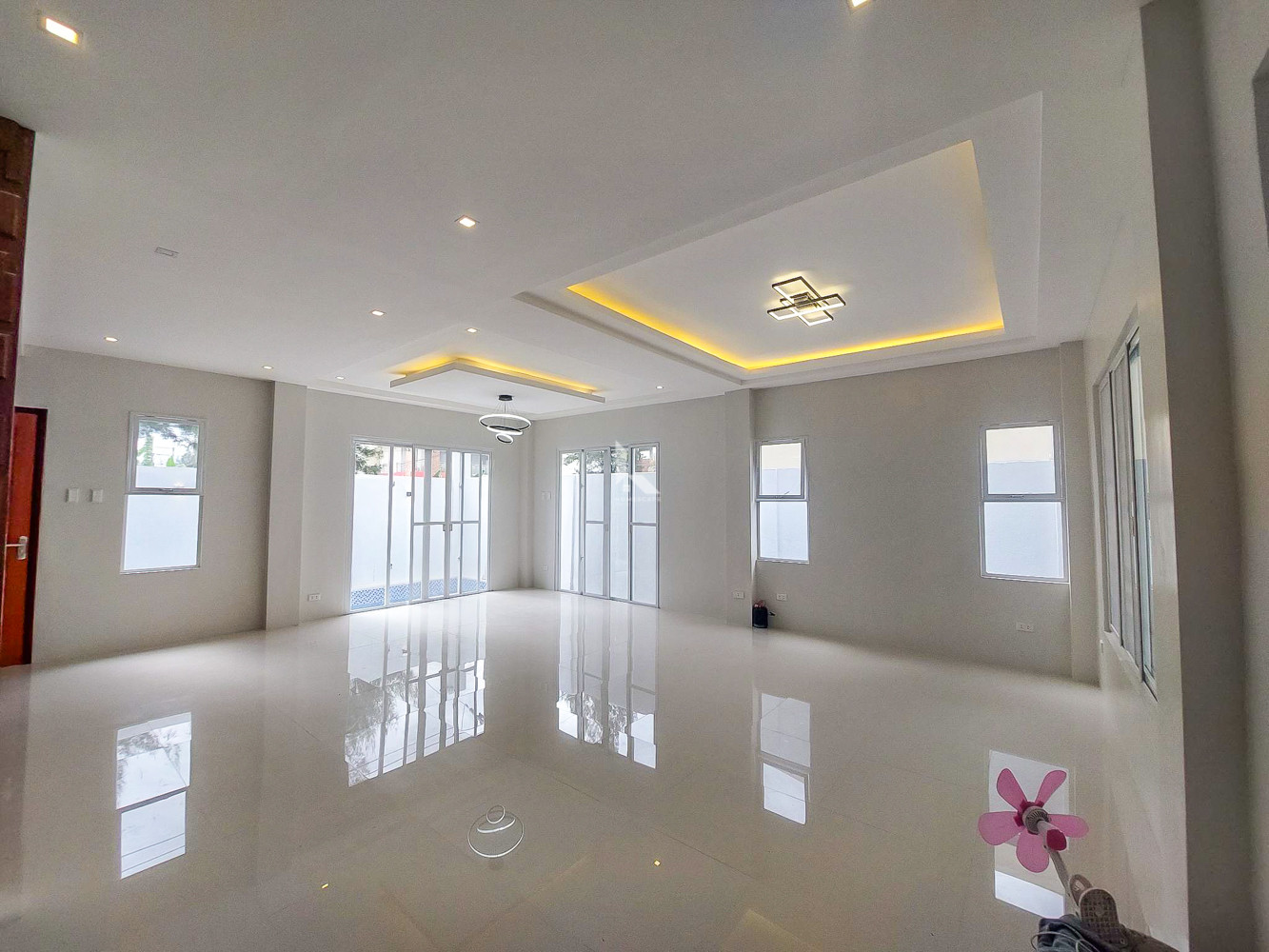3 Storey Modern House and Lot for Sale in Greenwoods, Pasig City photo 5