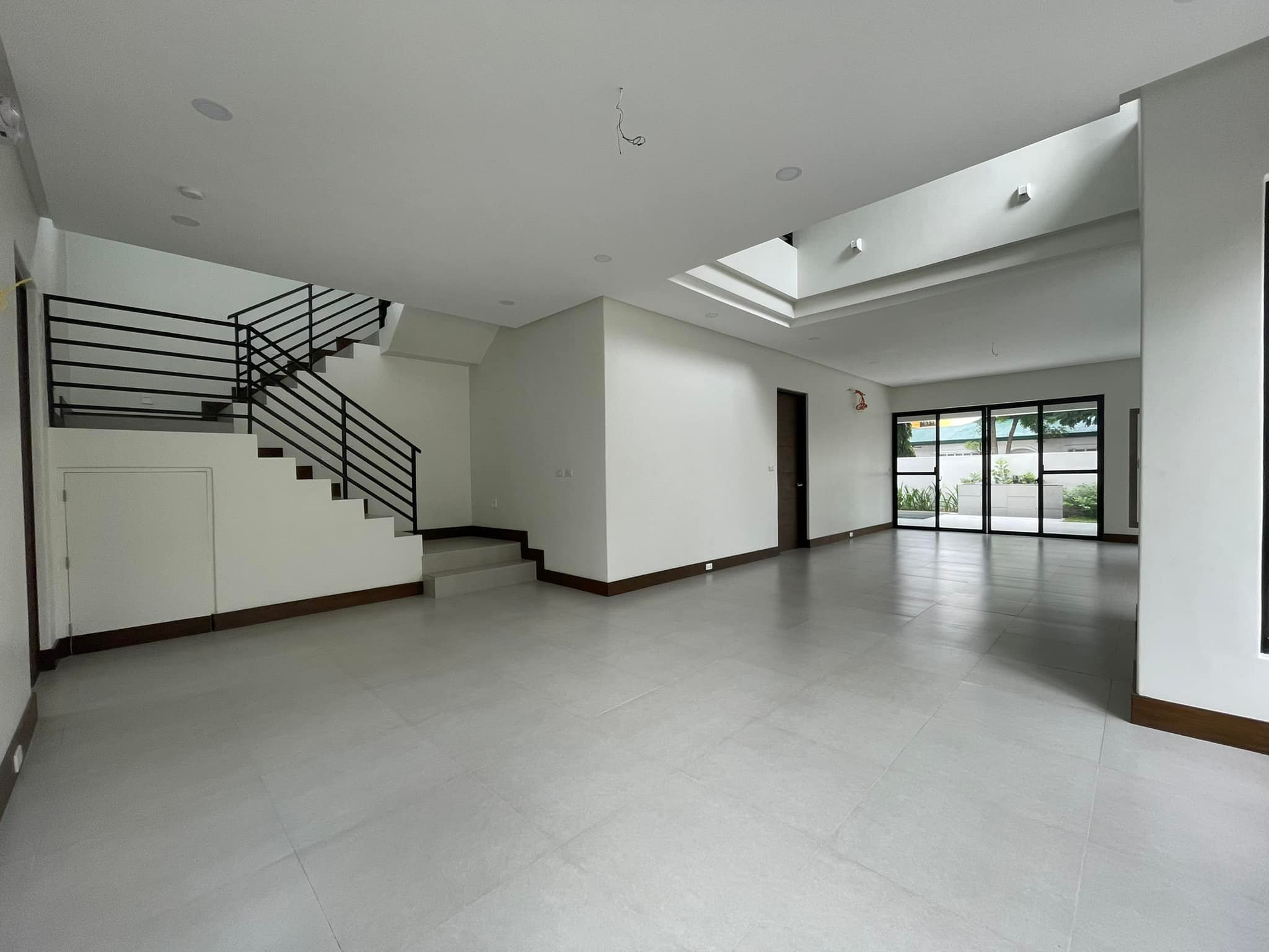 Brand New Corner House and Lot For Sale in BF Homes Parañaque photo 4