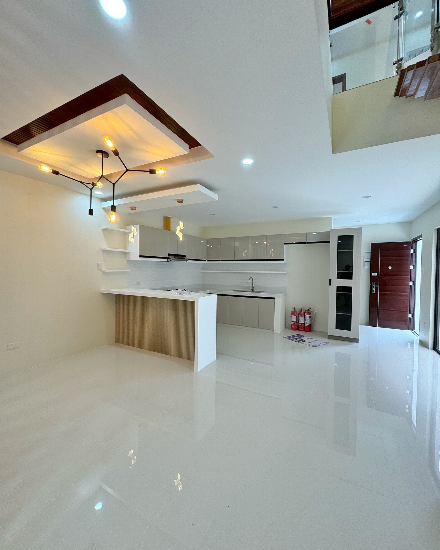 Brand New Modern Contemporary House for Sale photo 2