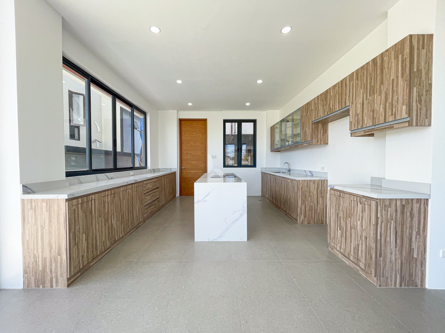 Sophisticated Modern Contemporary House and Lot For Sale photo 5