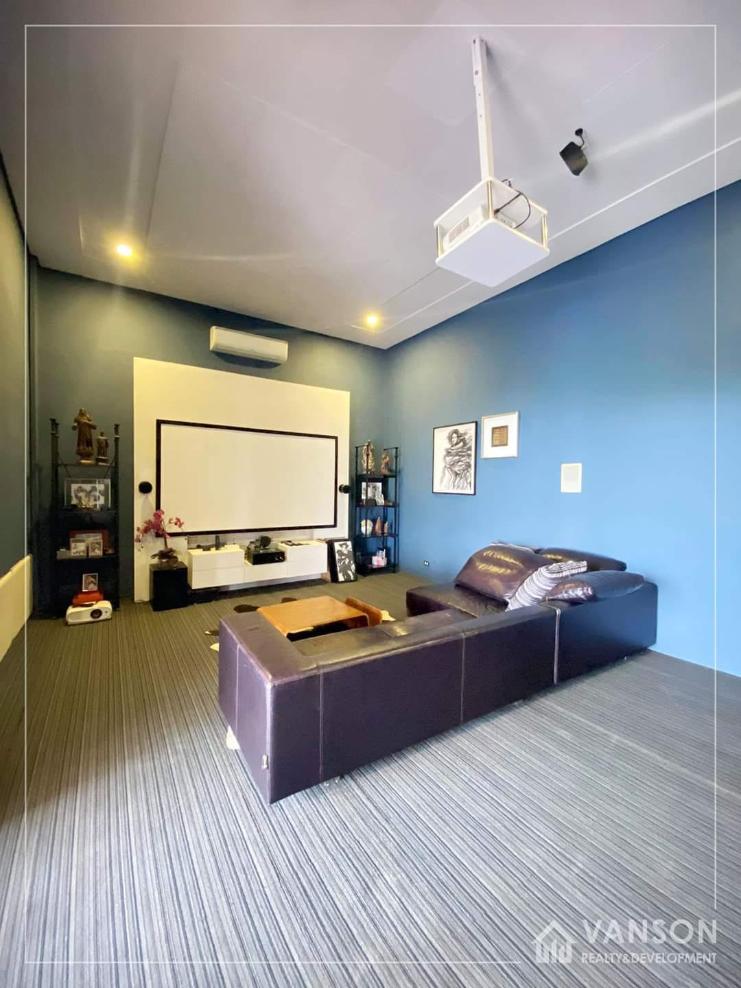 HOUSE AND LOT FOR SALE IN LOYOLA GRAND VILLA, QUEZON CITY photo 5
