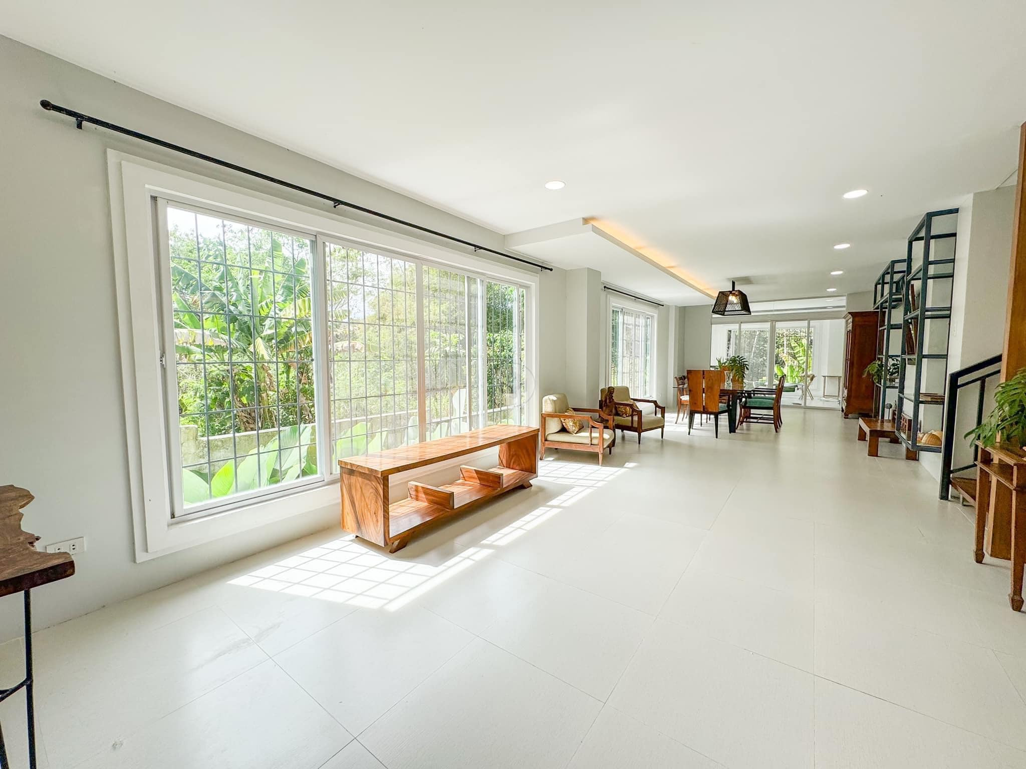 A Breathtaking 4 Bedroom House and Lot for Sale in Sunvalley, Antipolo photo 4
