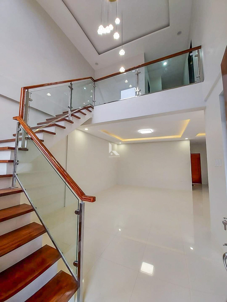 Modern 2 Storey House and Lot for Sale in Villa Segovia Subdivision, Sta. Rosa L photo 1