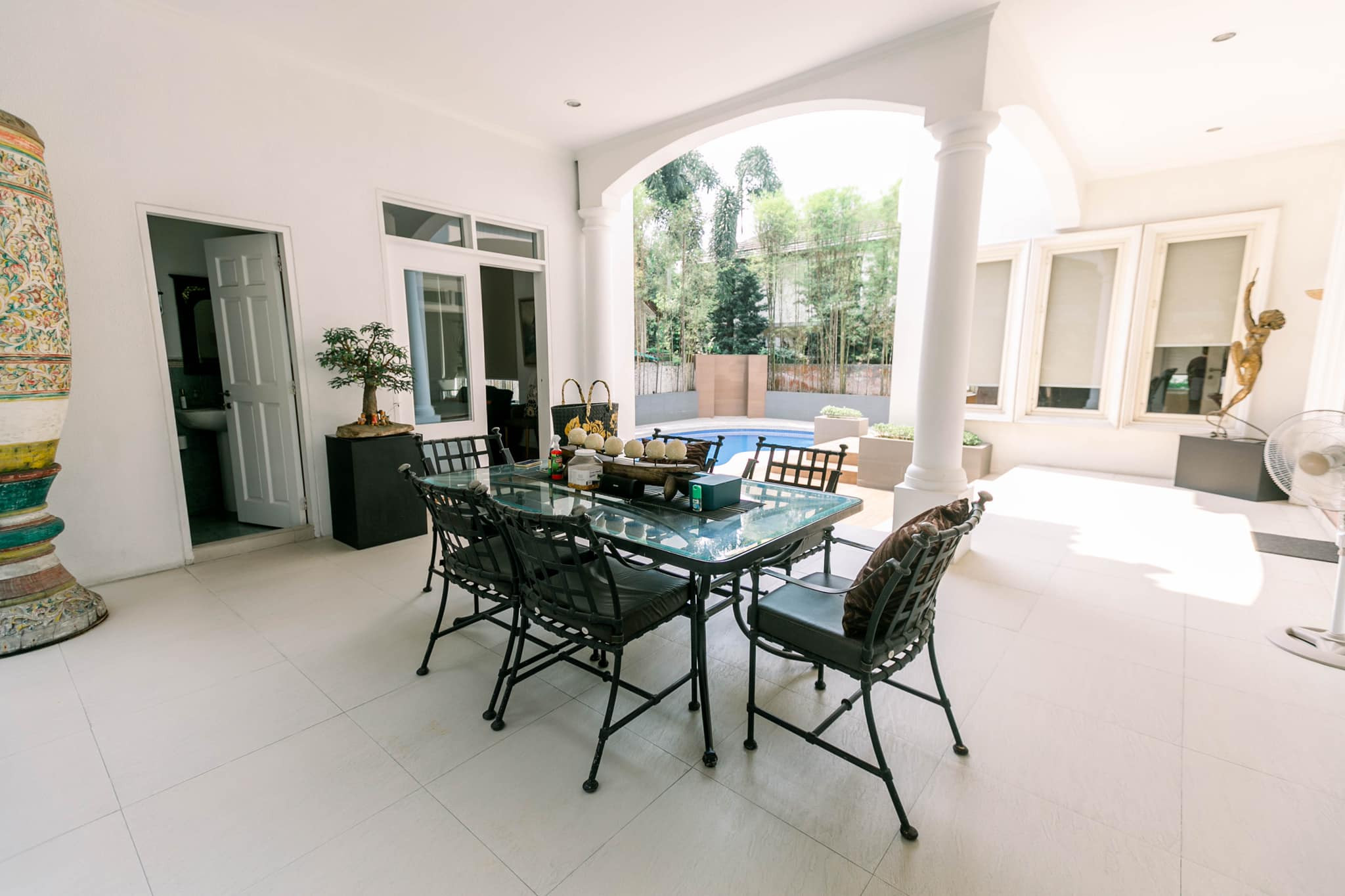 A Timelessly Modern House and Lot for Sale in Loyola Grand Villas, QC photo 2