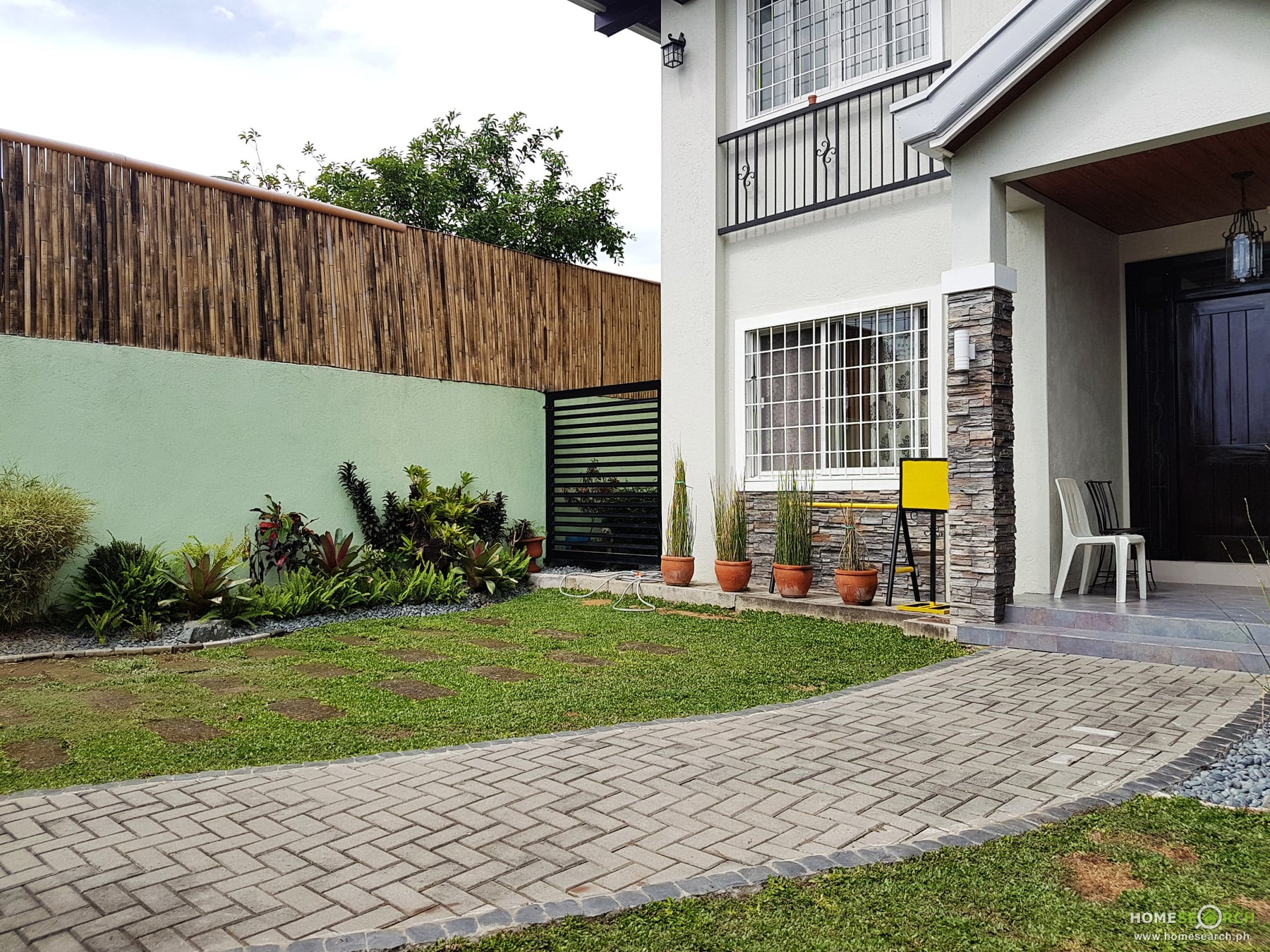 7-bedroom Contemporary Home With Front Garden For Sale photo 5
