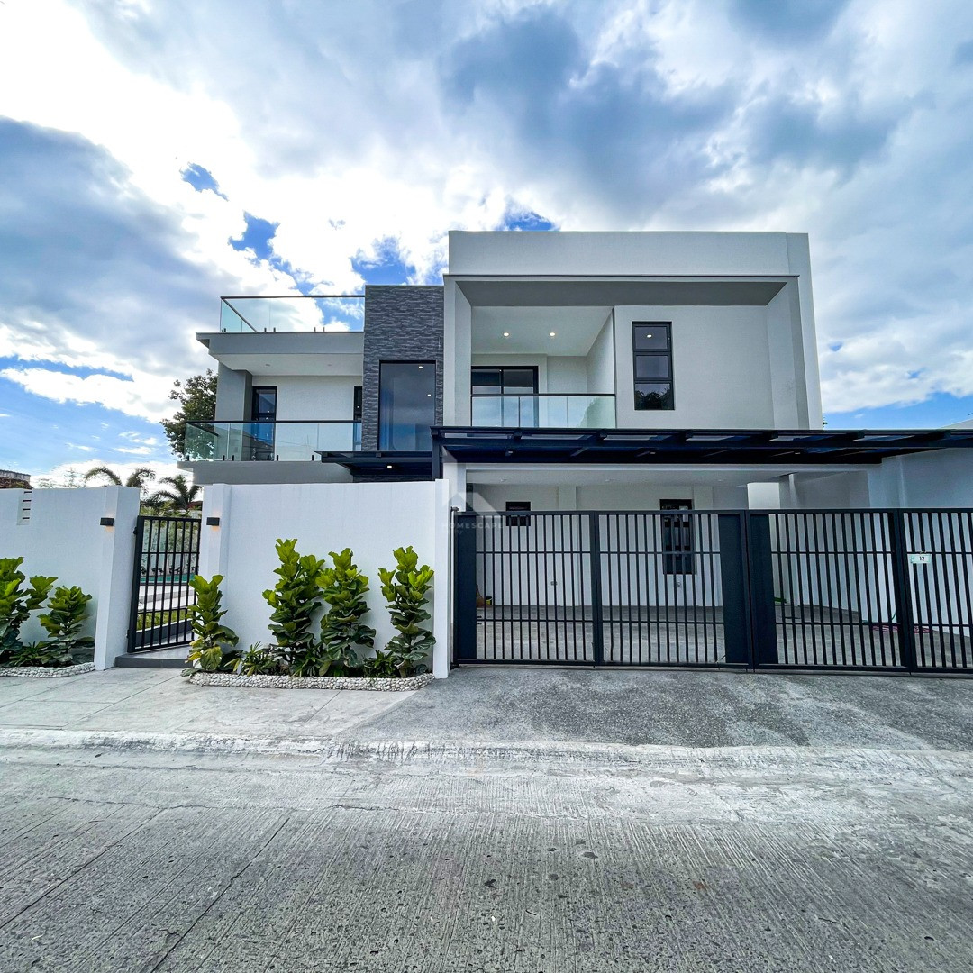 Impressive Modern Tropical Corner Home For Sale in BF Homes, Parañaque City photo 1