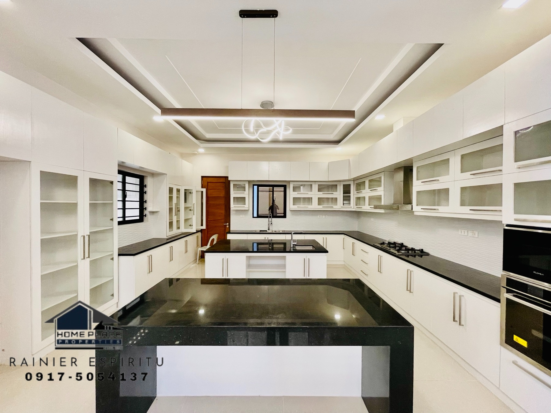 Extravagant Modern Brand New House & Lot for Sale photo 3