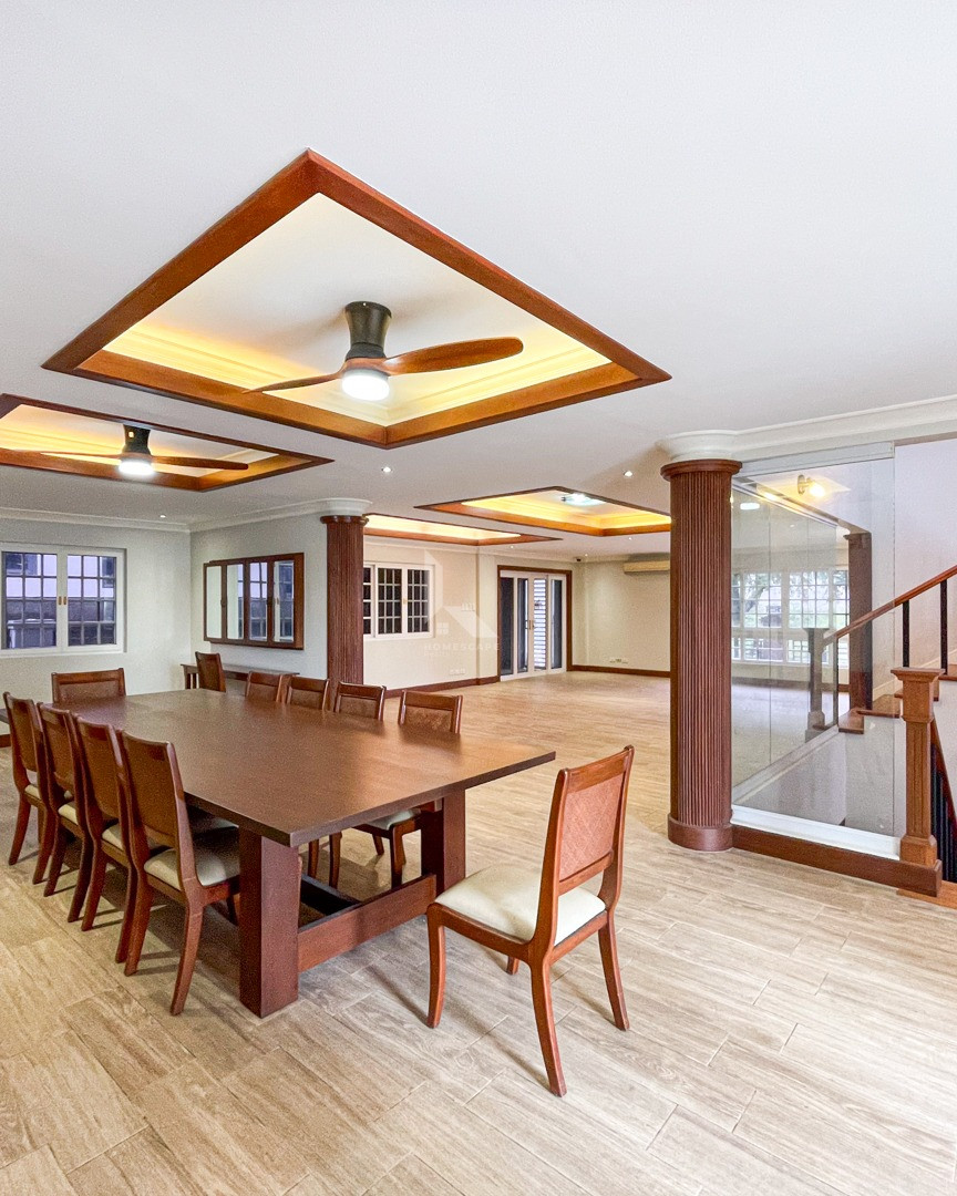 Classy Contemporary House and Lot in Vista Rea photo 2