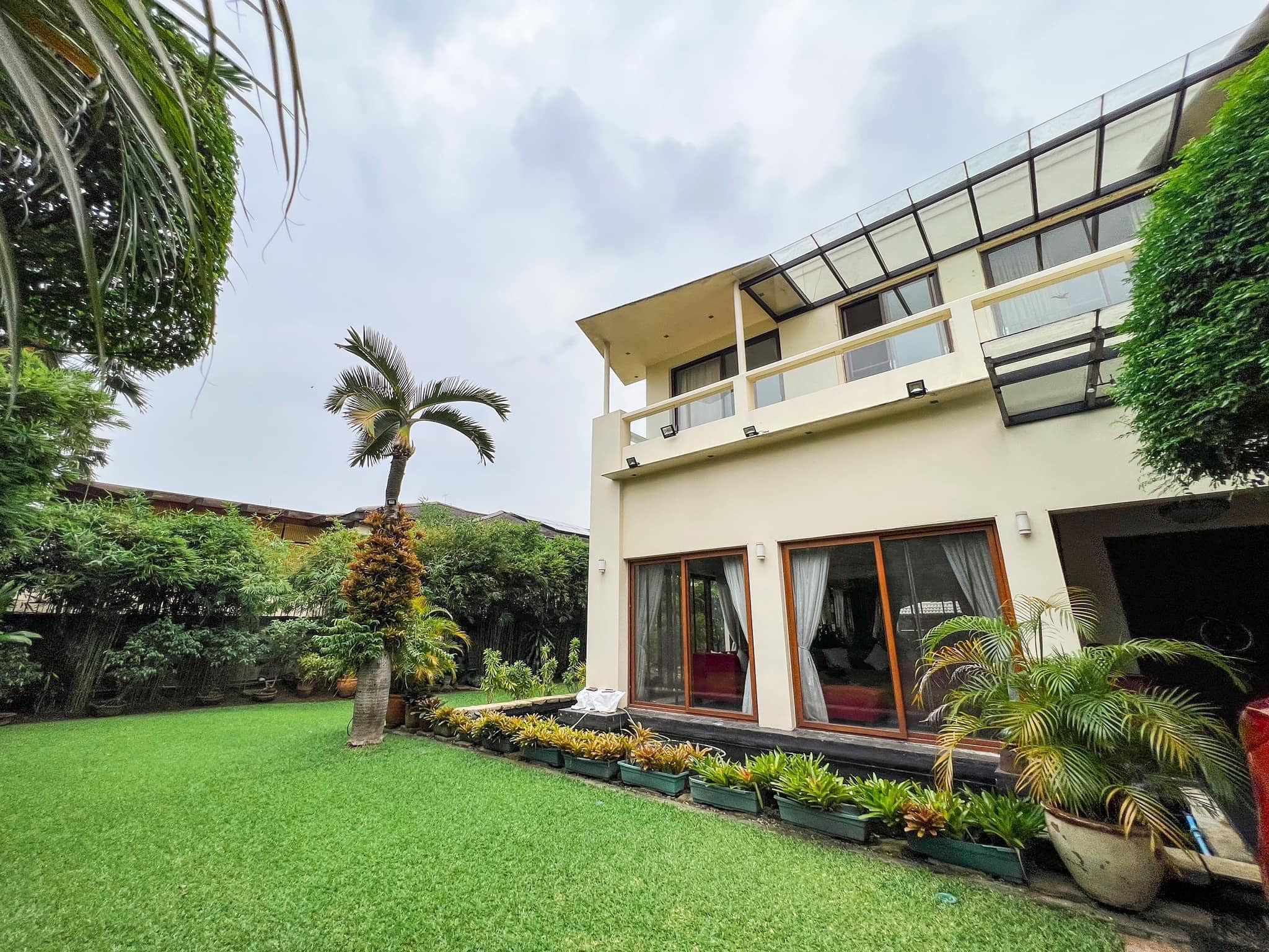A Magnificent House and Lot for Sale in  Valle Verde, Pasig photo 2