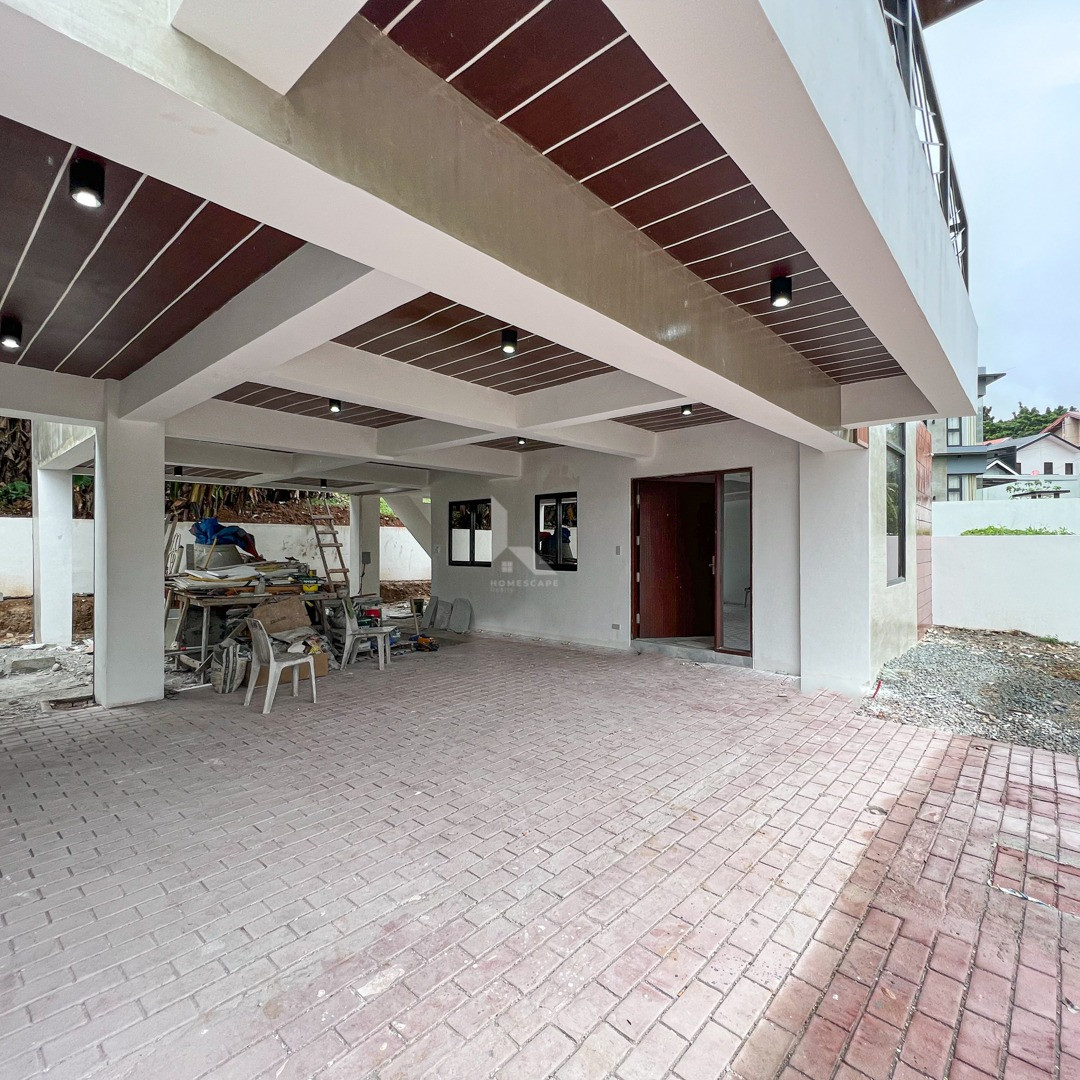 Sophisticated Modern Asian House and Lot For Sale in Kingsville Royale Subdivisi photo 3