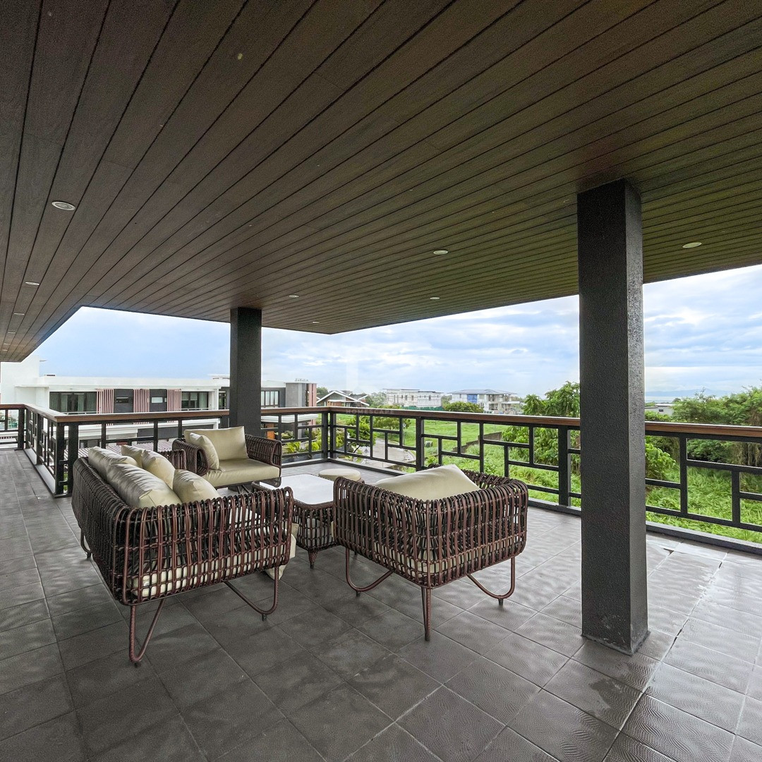 Astounding Fully Furnished Modern Contemporary House and Lot For Sale photo 4