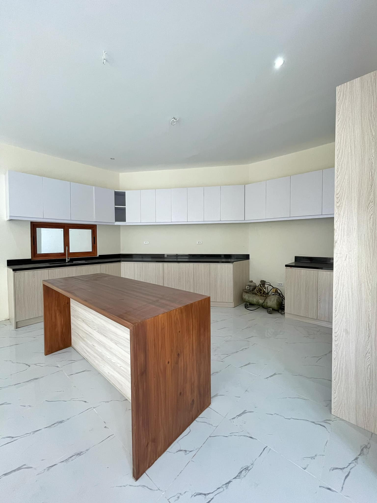 Brand New Modern House for Sale in Tandang Sora, Mindanao Ave. Quezon City photo 5