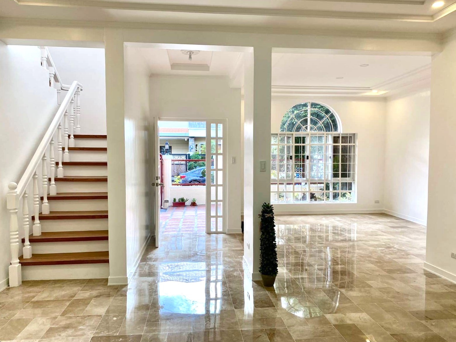 Fully Renovated House in Bf Homes Paranaque photo 1