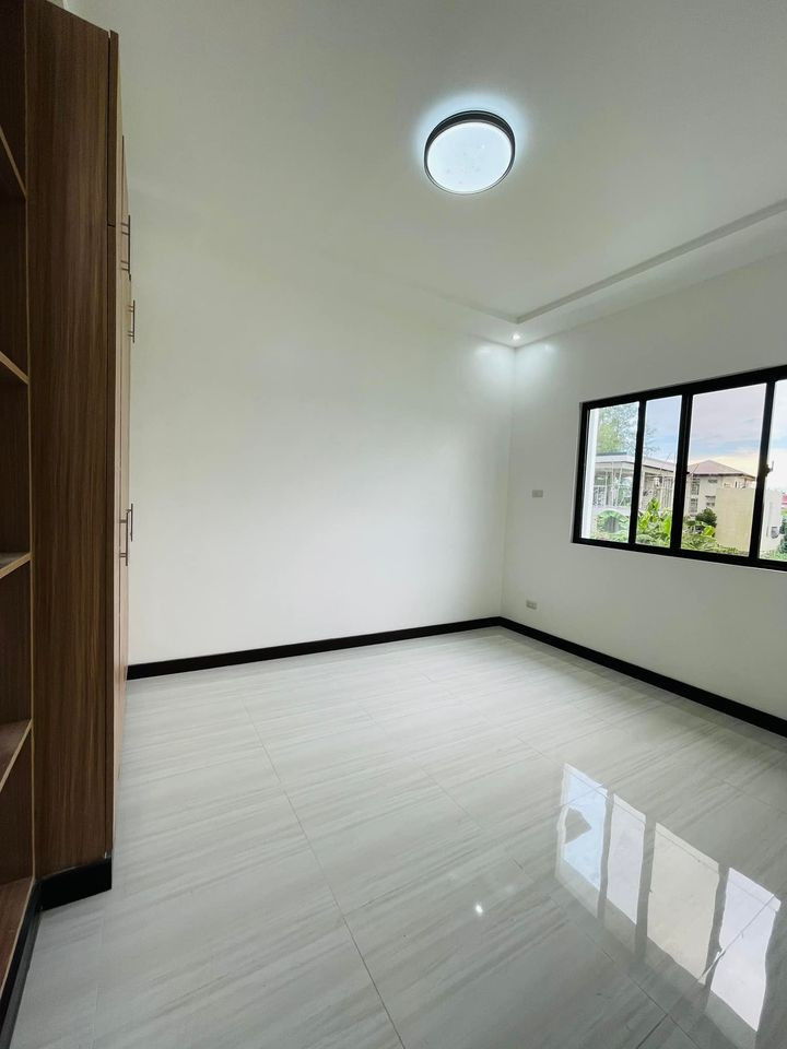 4 Bedroom Brandnew House For Sale In Greenwoods Exec Village Pasig photo 5
