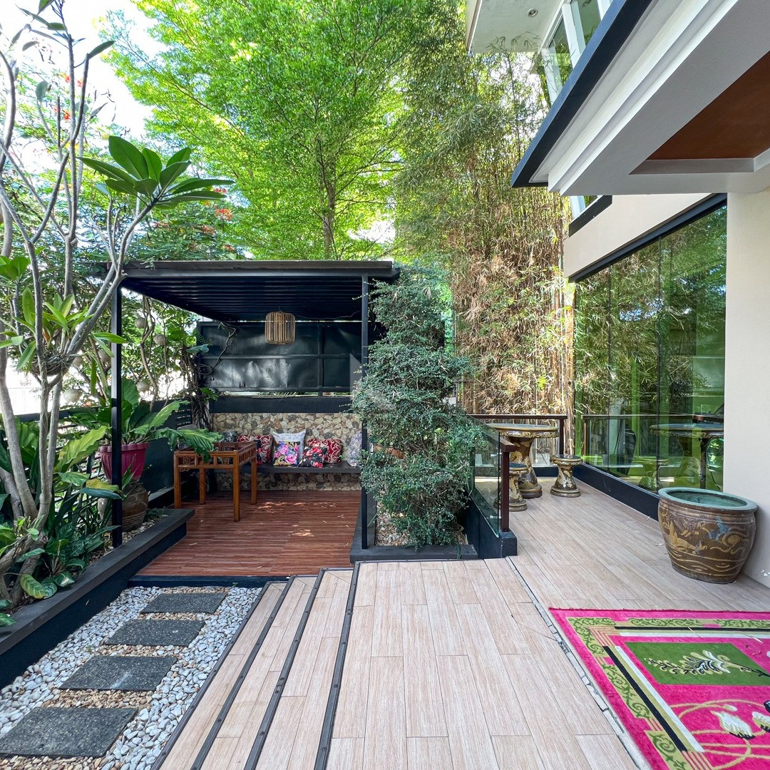 Sophisticated Modern Asian House and Lot For Sale in Tivoli Royale photo 2