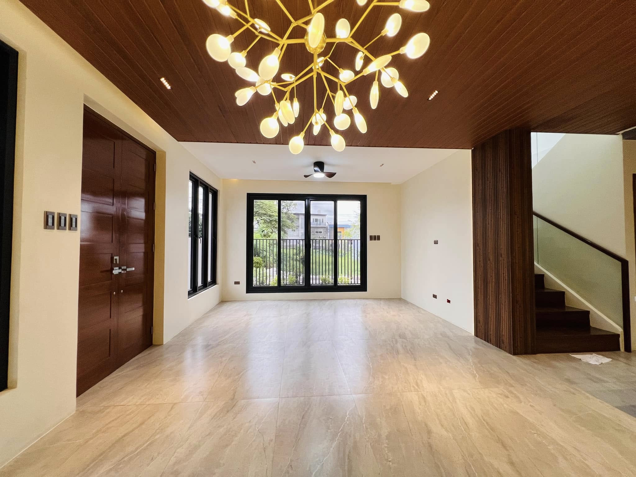 Own this Brand-New 3-Bedroom Corner House photo 4