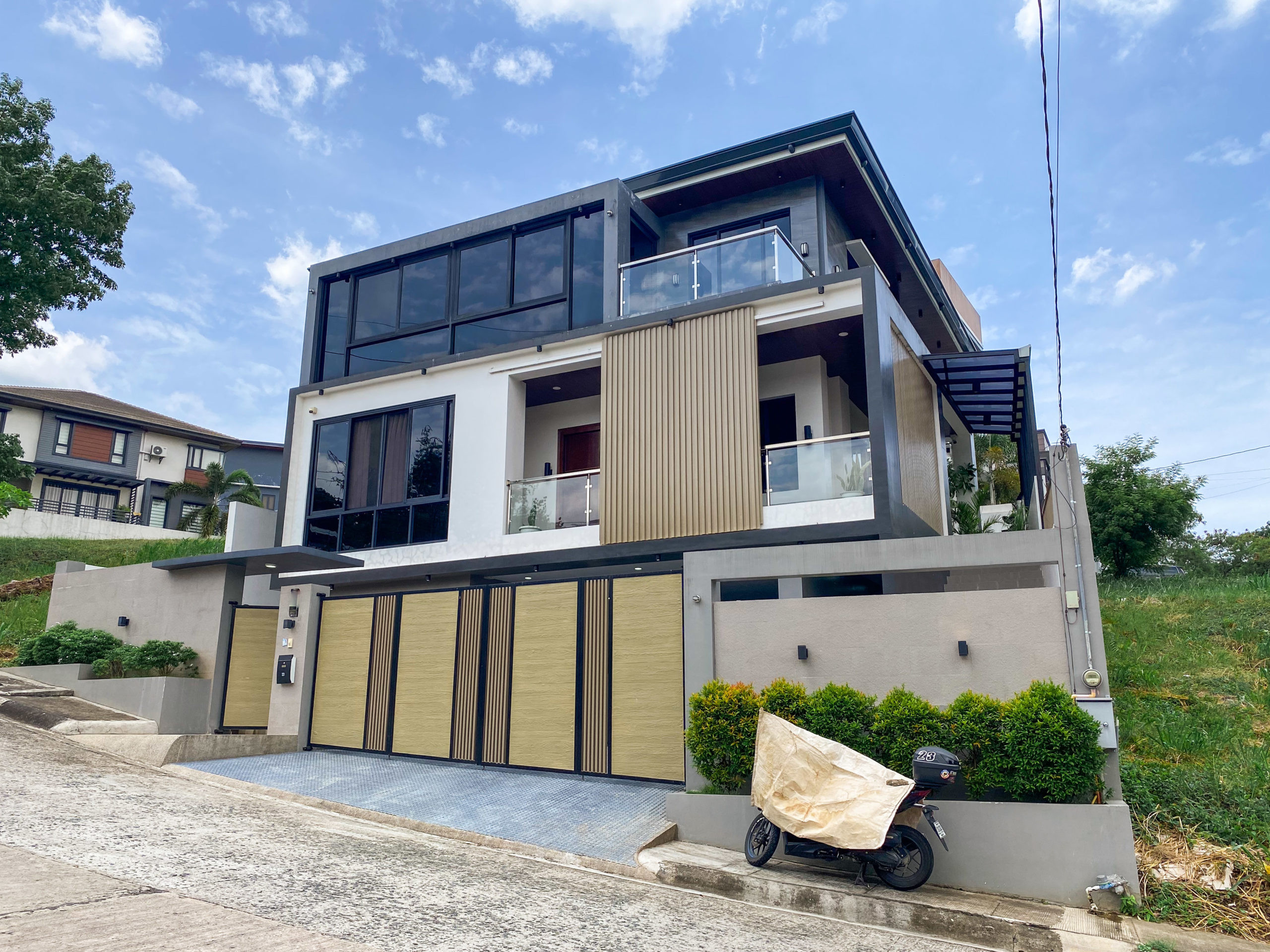 Charming 4-Bedroom House and Lot in Havila Filinvest, Taytay, Rizal photo 1