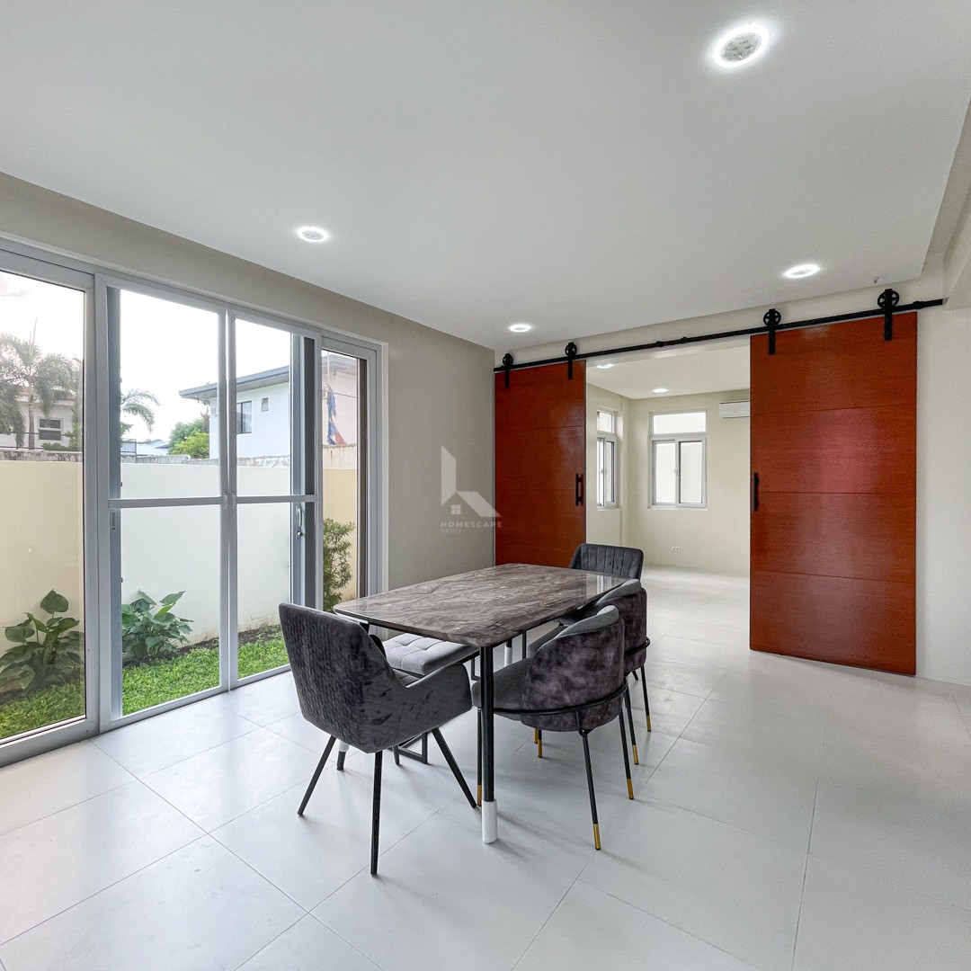 Stylish Modern Contemporary House and Lot For Sale in BF Homes photo 5