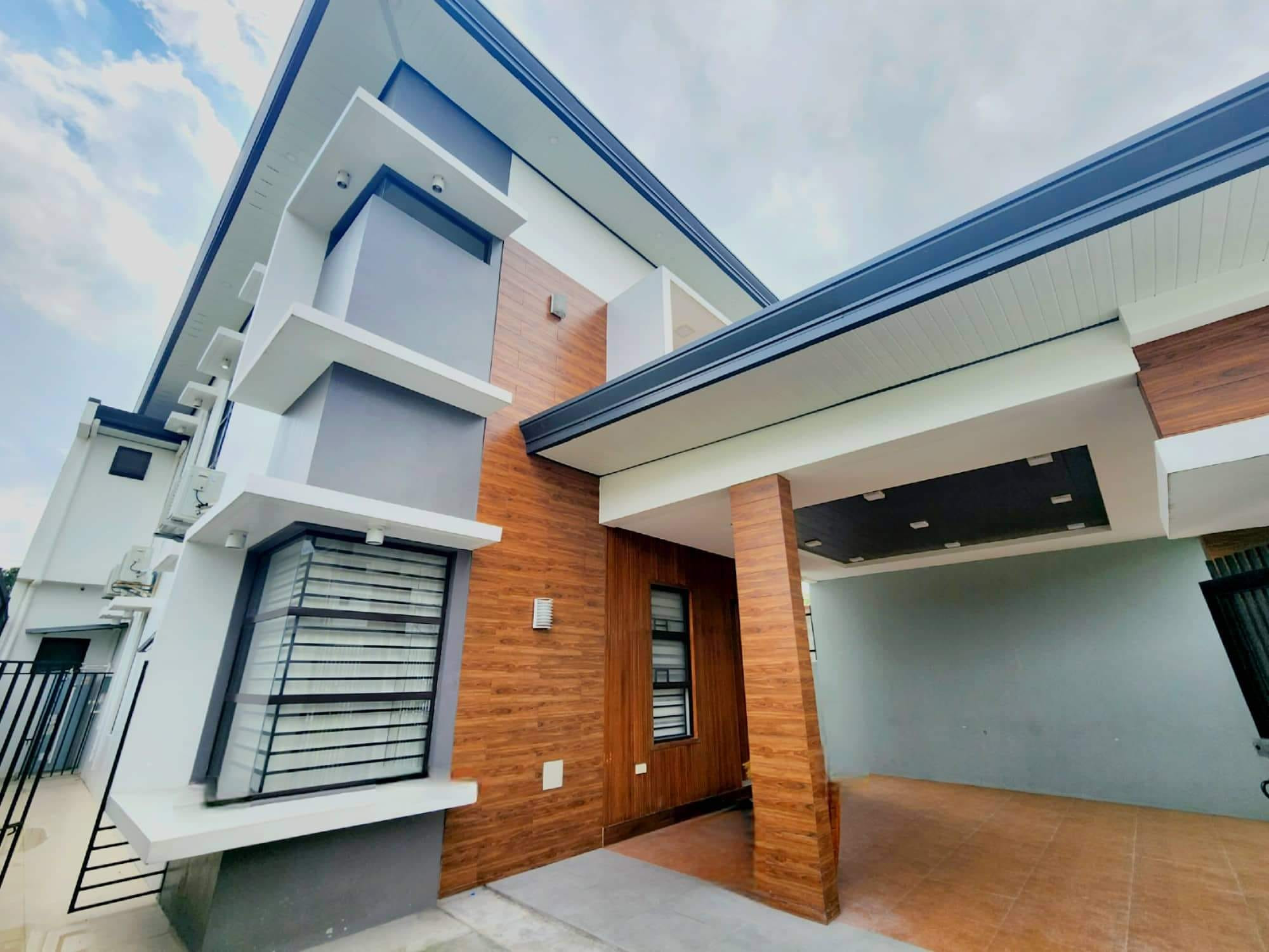 TWO STOREY HOUSE AND LOT FOR SALE  Dau, Mabalacat, Pampanga photo 2