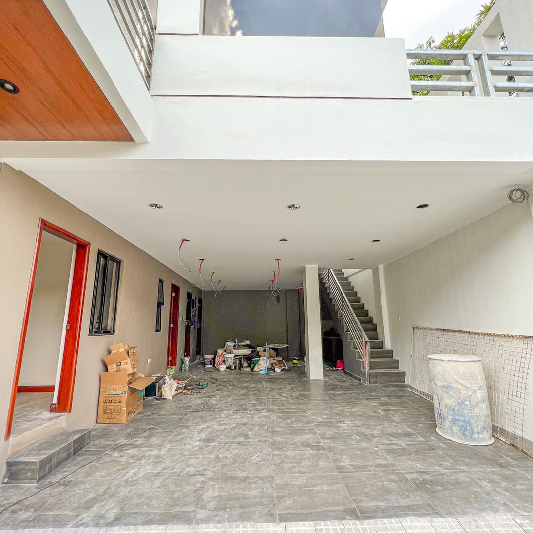 Multi-level Modern Home for sale in Vista Real Executive Village, Quezon City photo 3