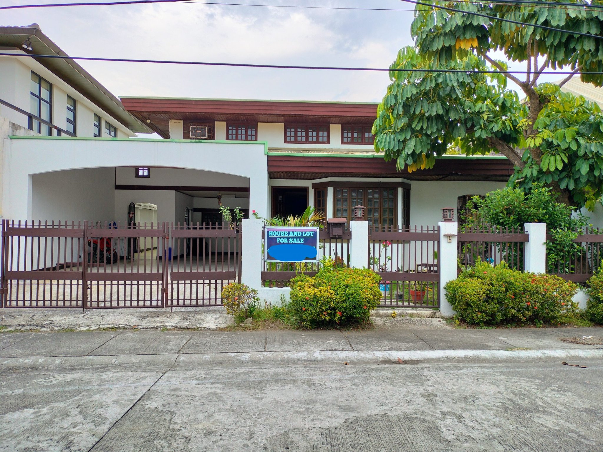 2 Storey Home For Sale in Alabang 400 Muntinlupa photo 1