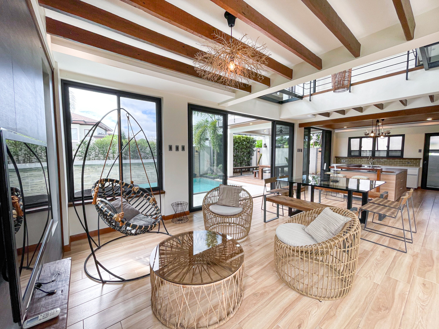 Astounding Fully Furnished Modern Home For Sale in The Mansion South Forbes photo 5