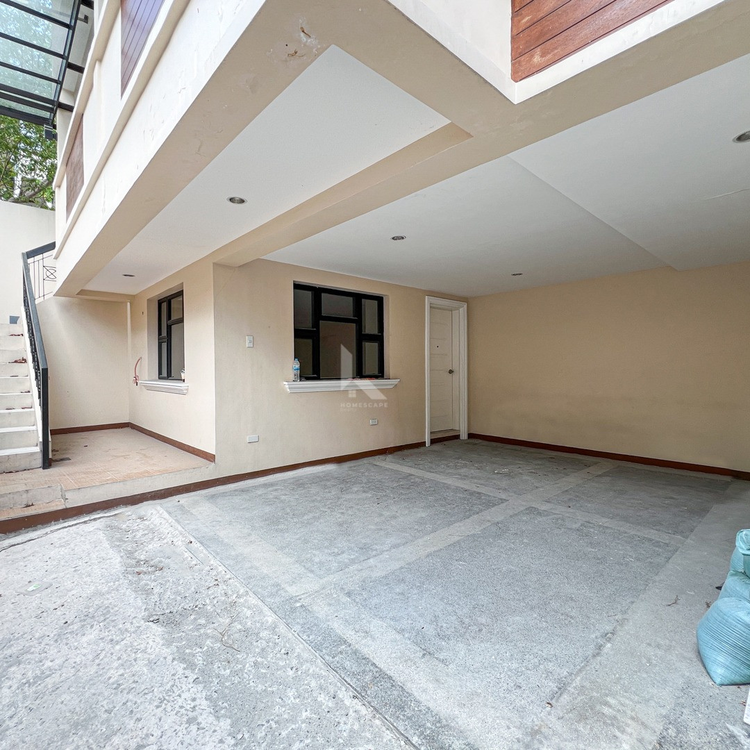 Sophisticated Multi-level House and Lot For Sale in Vista Real Executive Village photo 2