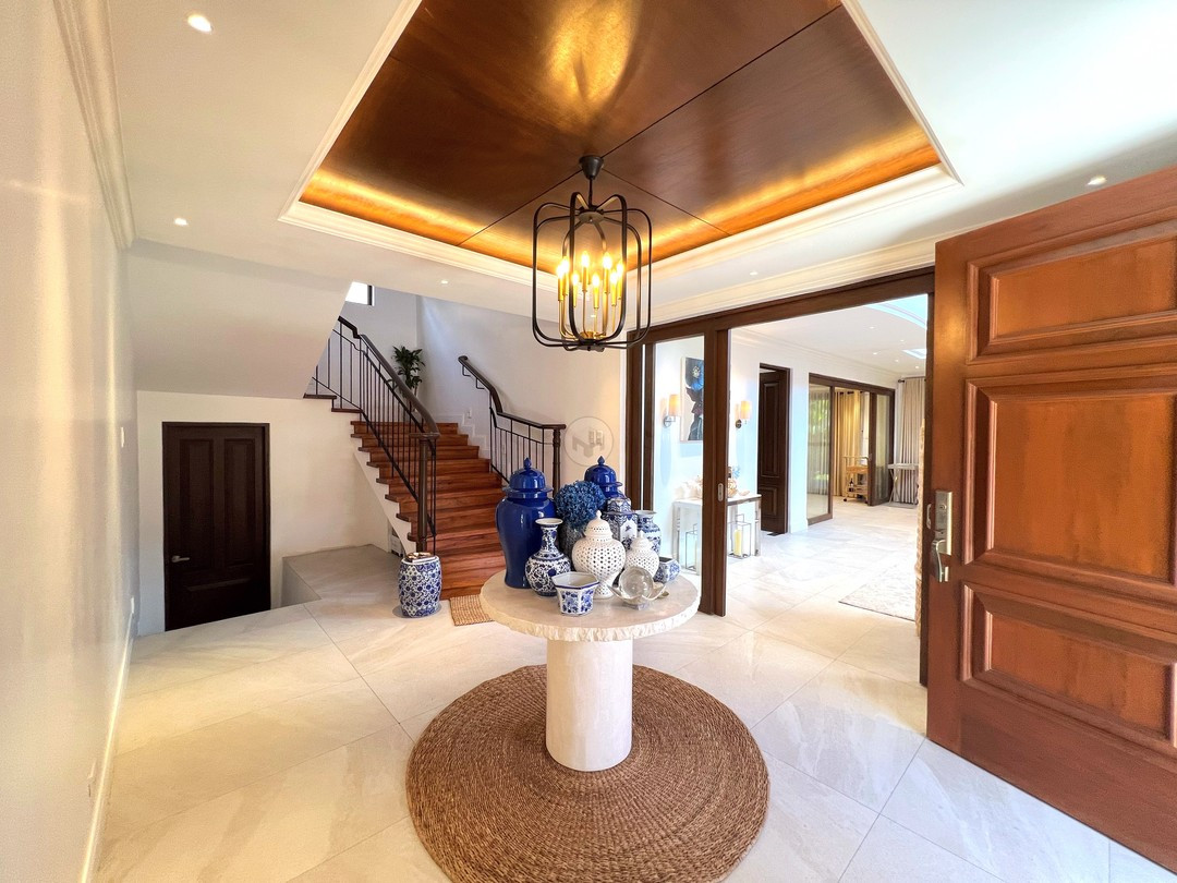 Astounding Brilliant House and Lot for Sale photo 3