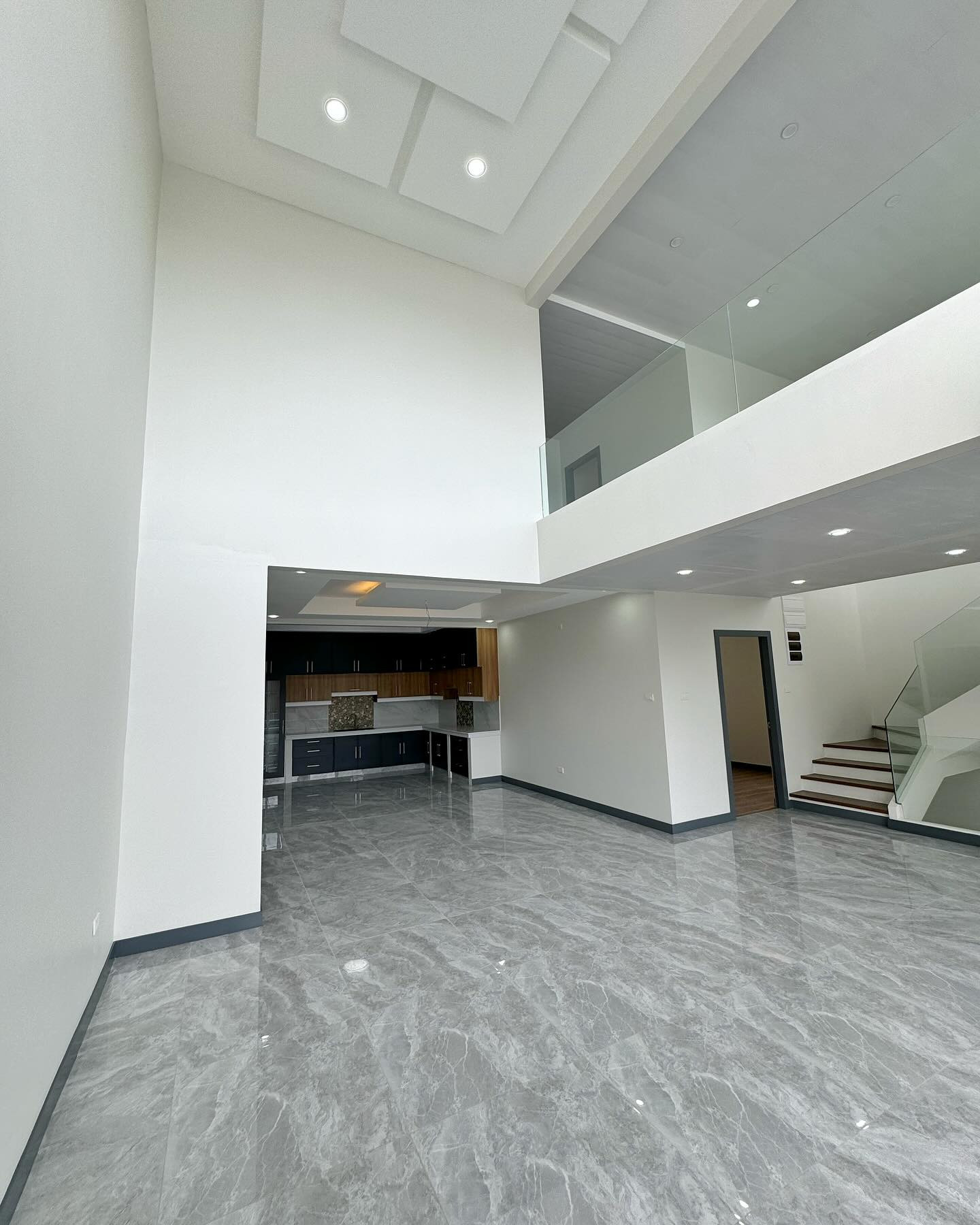 Brand New Modern 3-Storey House for Sale in Greenwoods Executive Village photo 4