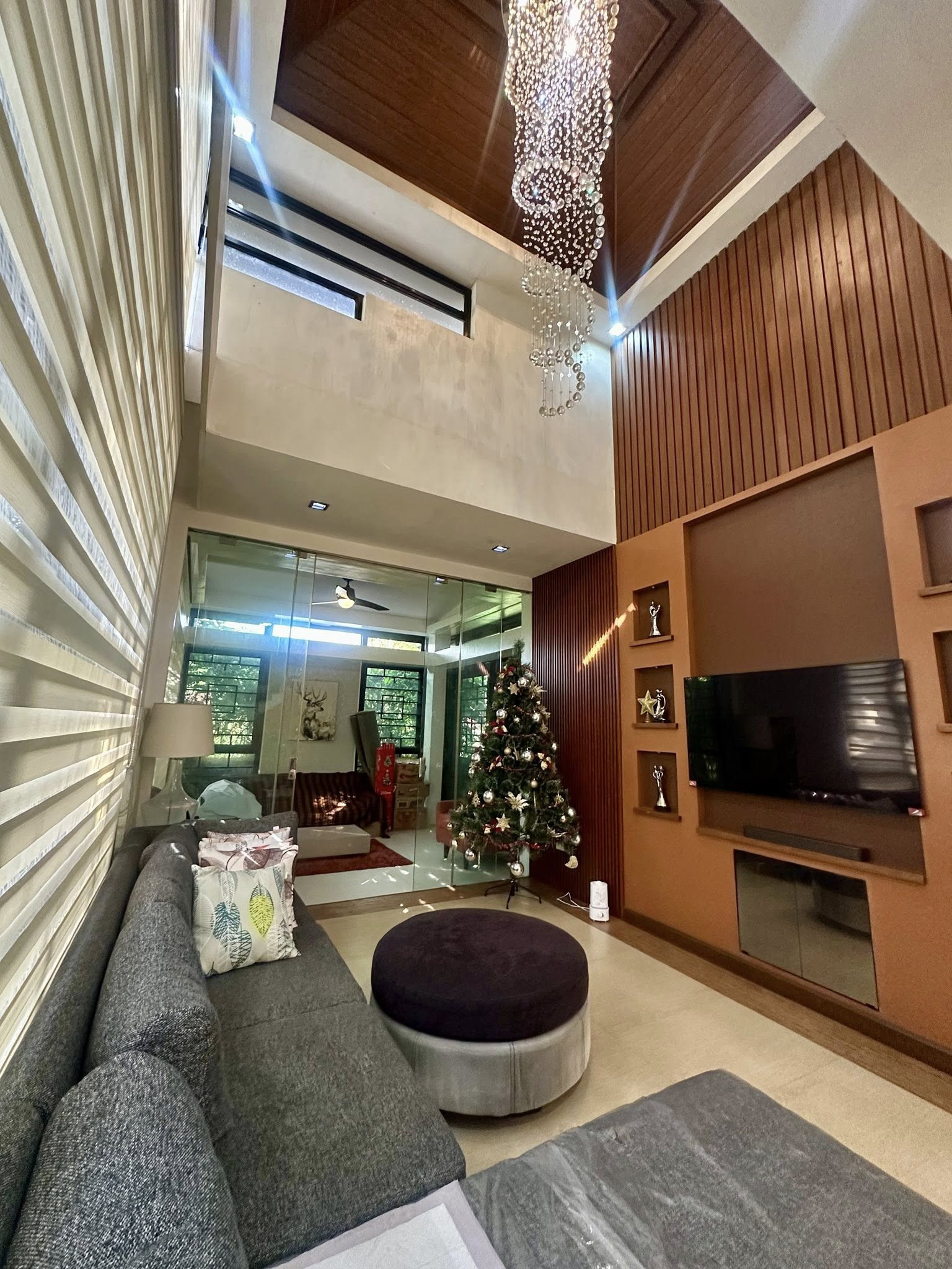 Astonishing 5-Bedroom House and Lot for Sale in Silang, Cavite photo 4
