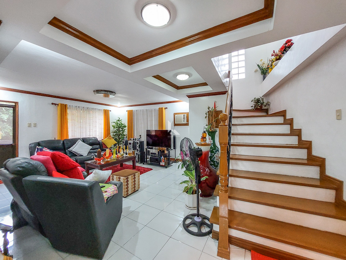 2 Storey House and Lot for Sale in La Residencia De Sta Rosa, Laguna photo 3