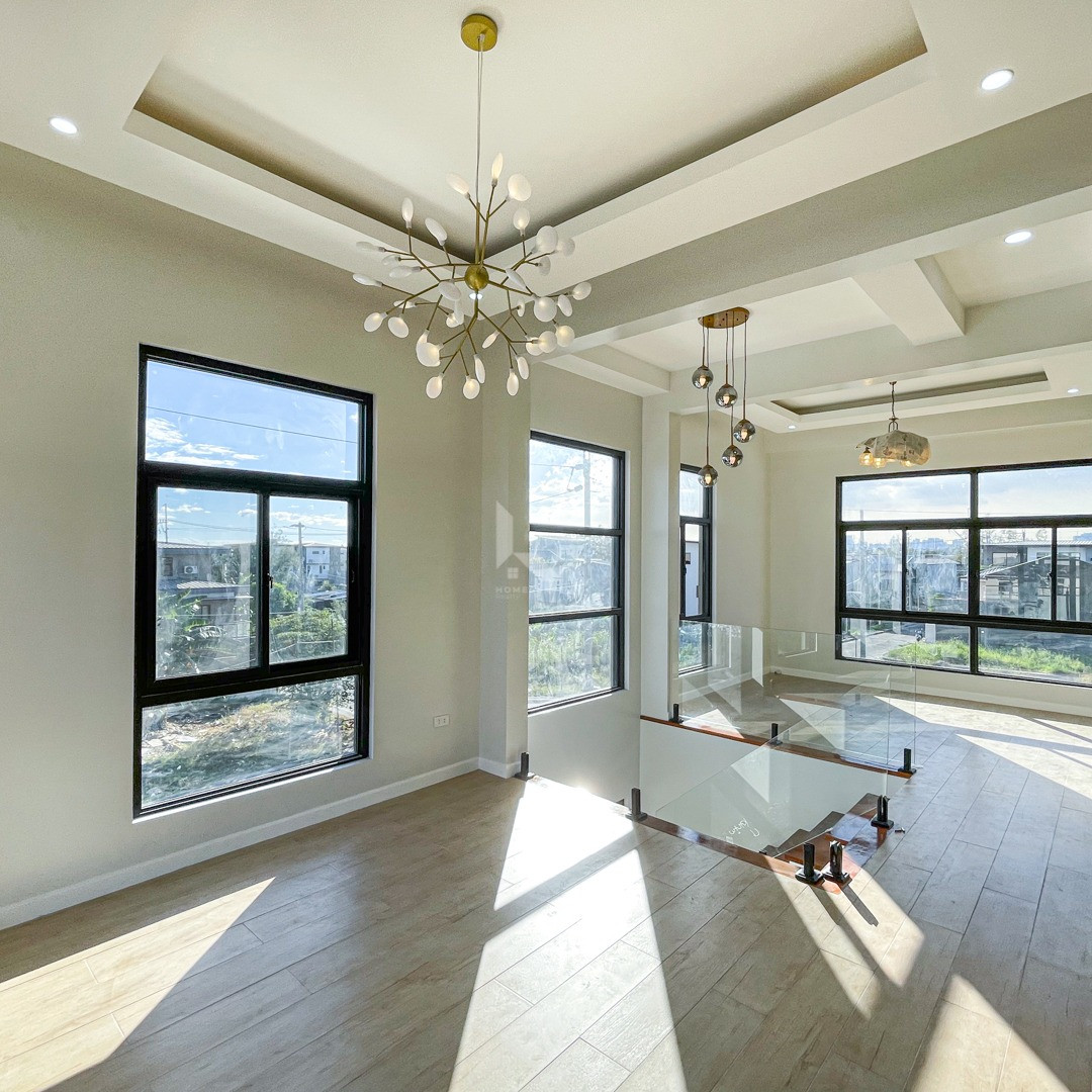 Elegant Modern Contemporary House and Lot For Sale photo 3