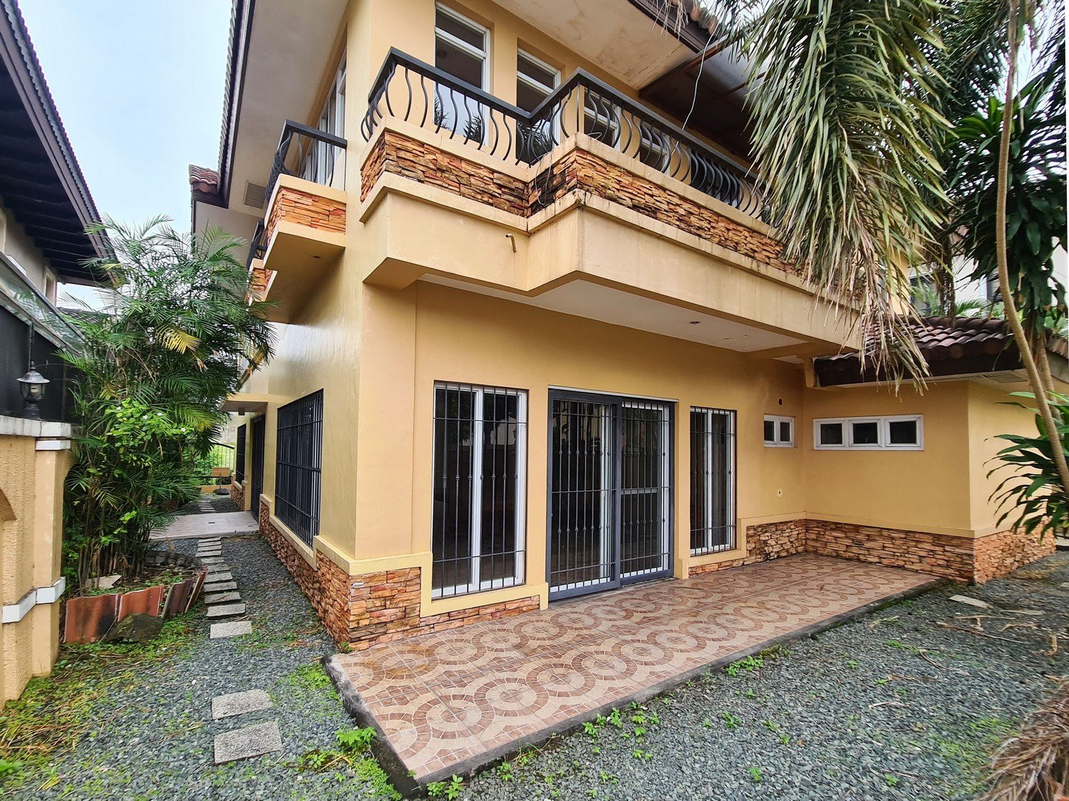 Mediterranean Home with Attic For Sale in Portofino Heights Vista Alabang photo 2