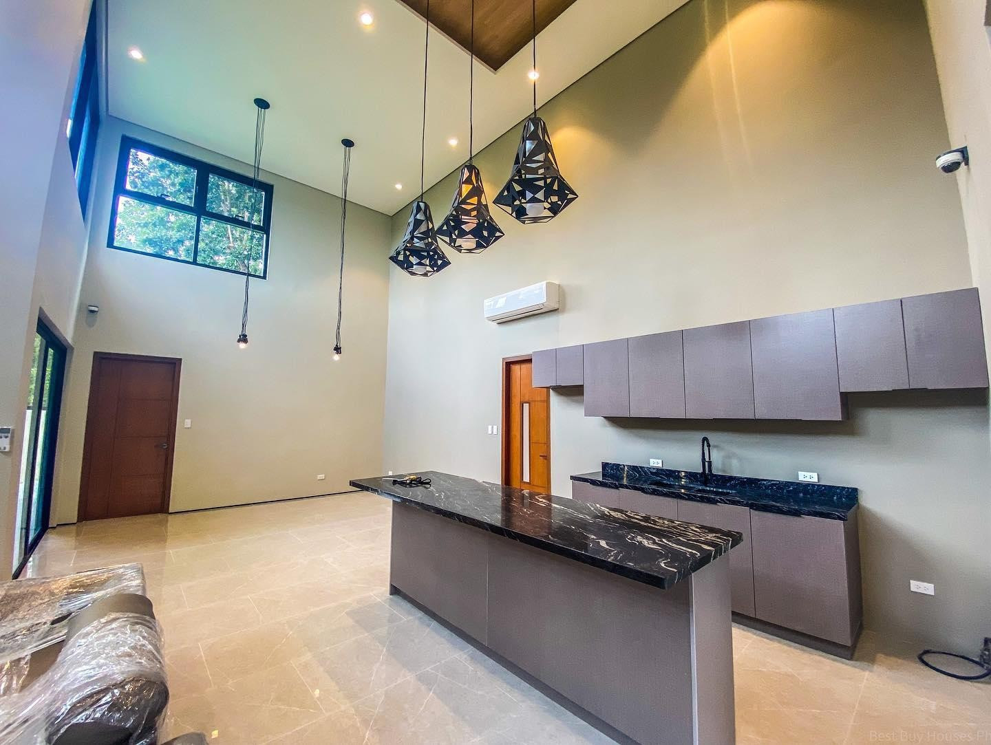 Magnificent Brand New House and Lot For Sale photo 3
