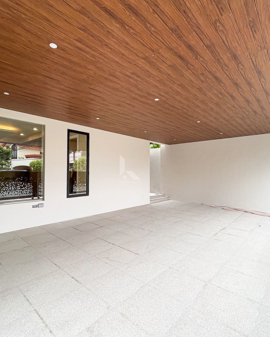 Notable Modern Contemporary House and Lot in BF Homes photo 3