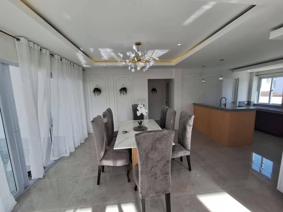 House and lot for sale at Southforbes photo 4