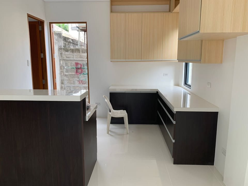 Brand New 4 Bedroom House and Lot for Sale photo 4