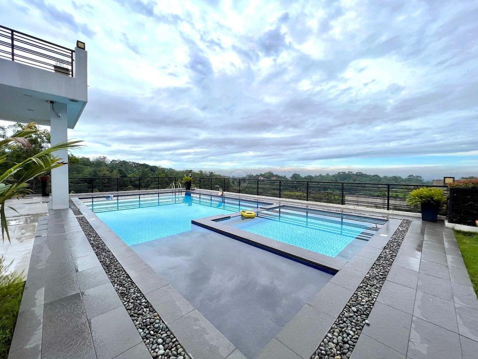 Antipolo House & Lot For Sale with Magnificent Views photo 3