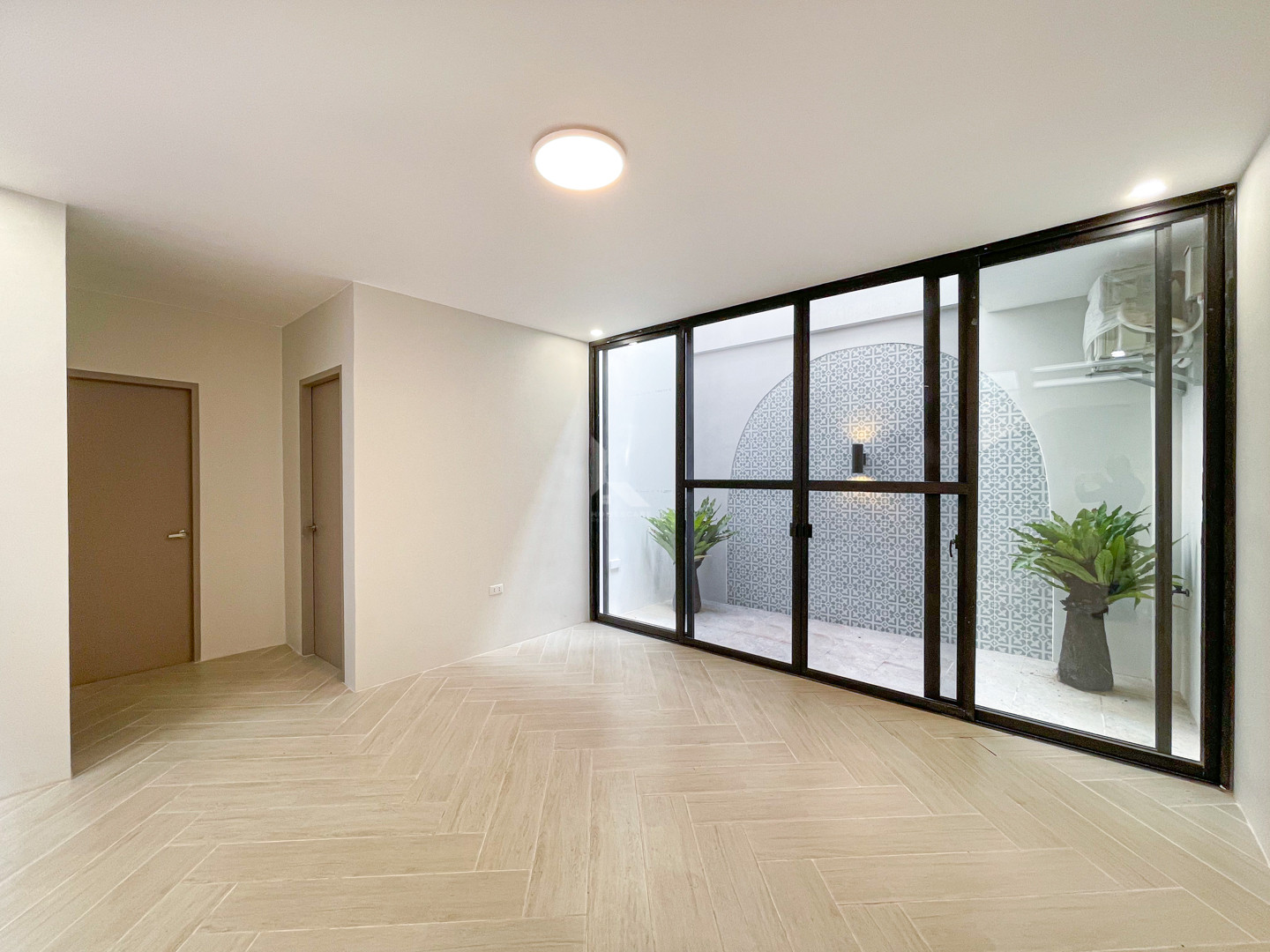 Elegant Modern Contemporary House and Lot For Sale photo 3