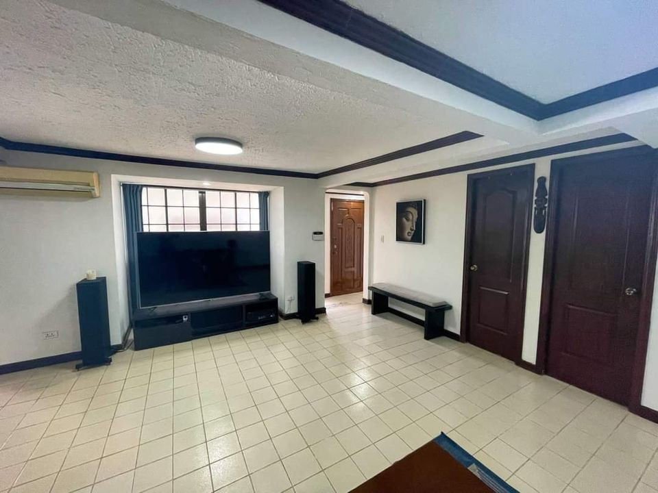 House with Pool for Sale in Lapu lapu photo 4