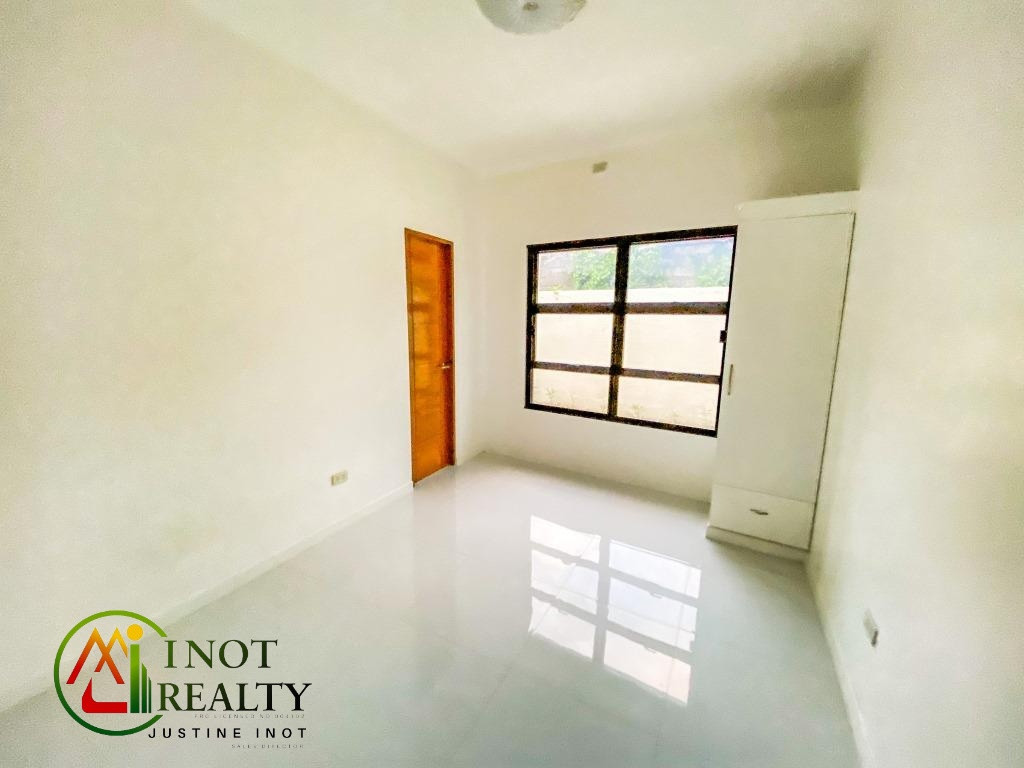 Brand New Spacious Single Detached House and Lot photo 4