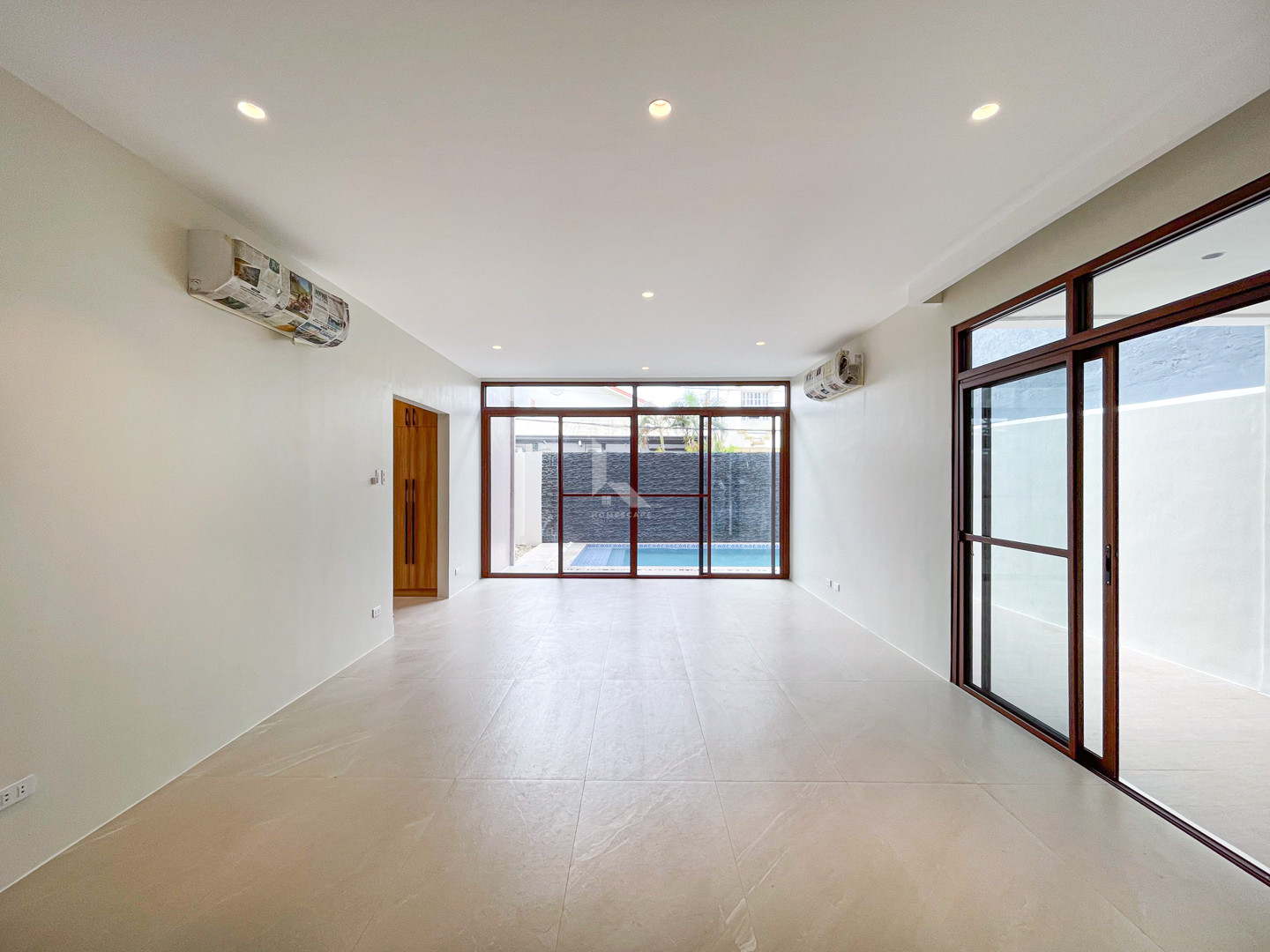 Notable Modern Contemporary House and Lot For Sale in Greenwoods Executive Villa photo 3