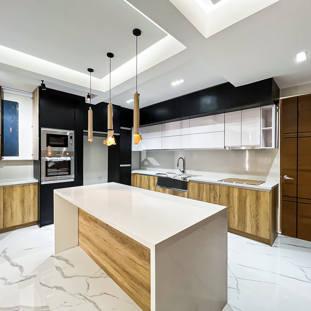 Remarkable Brand New Modern Design House for Sale photo 3
