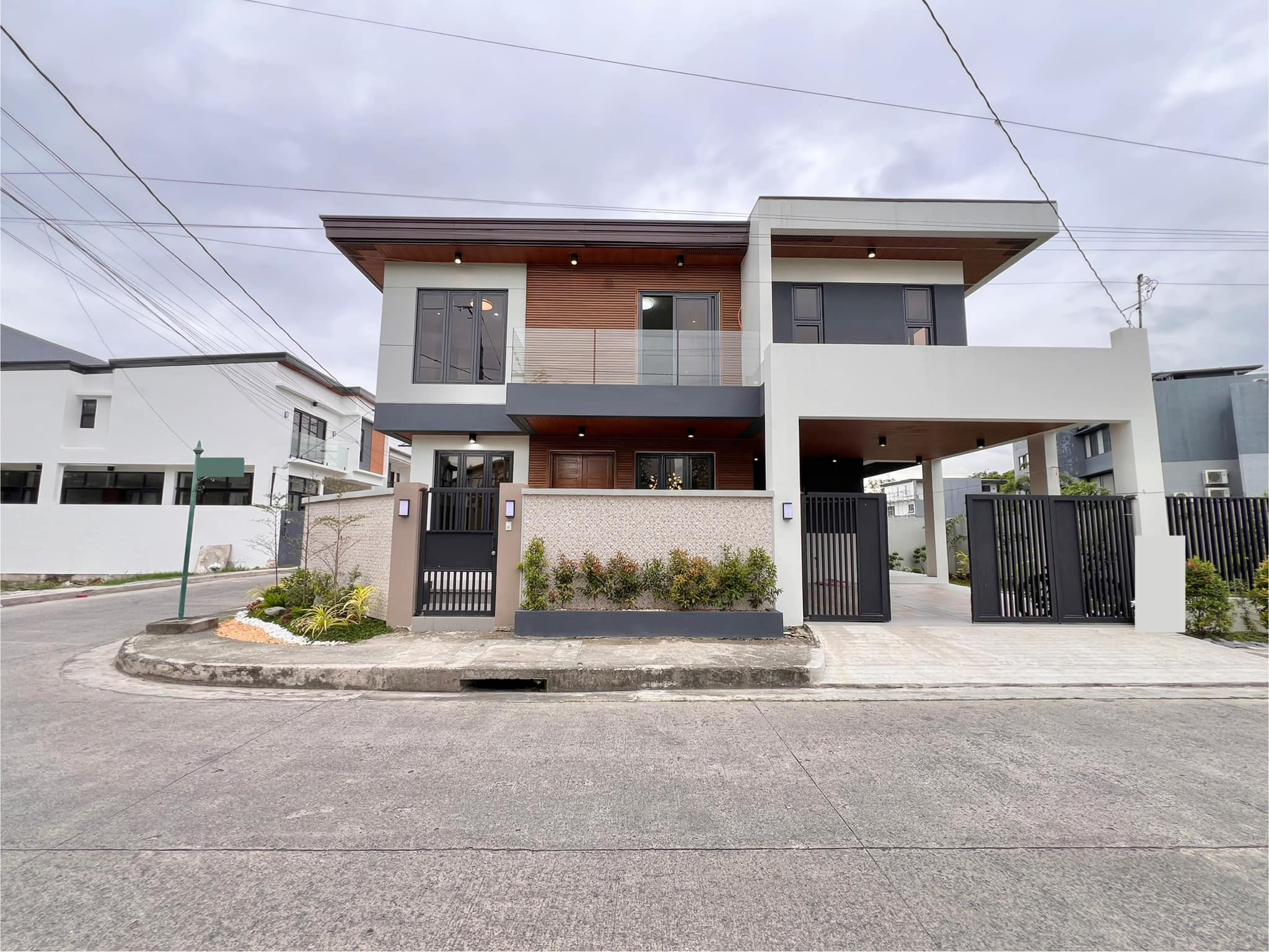 Own this Brand-New 3-Bedroom Corner House photo 1