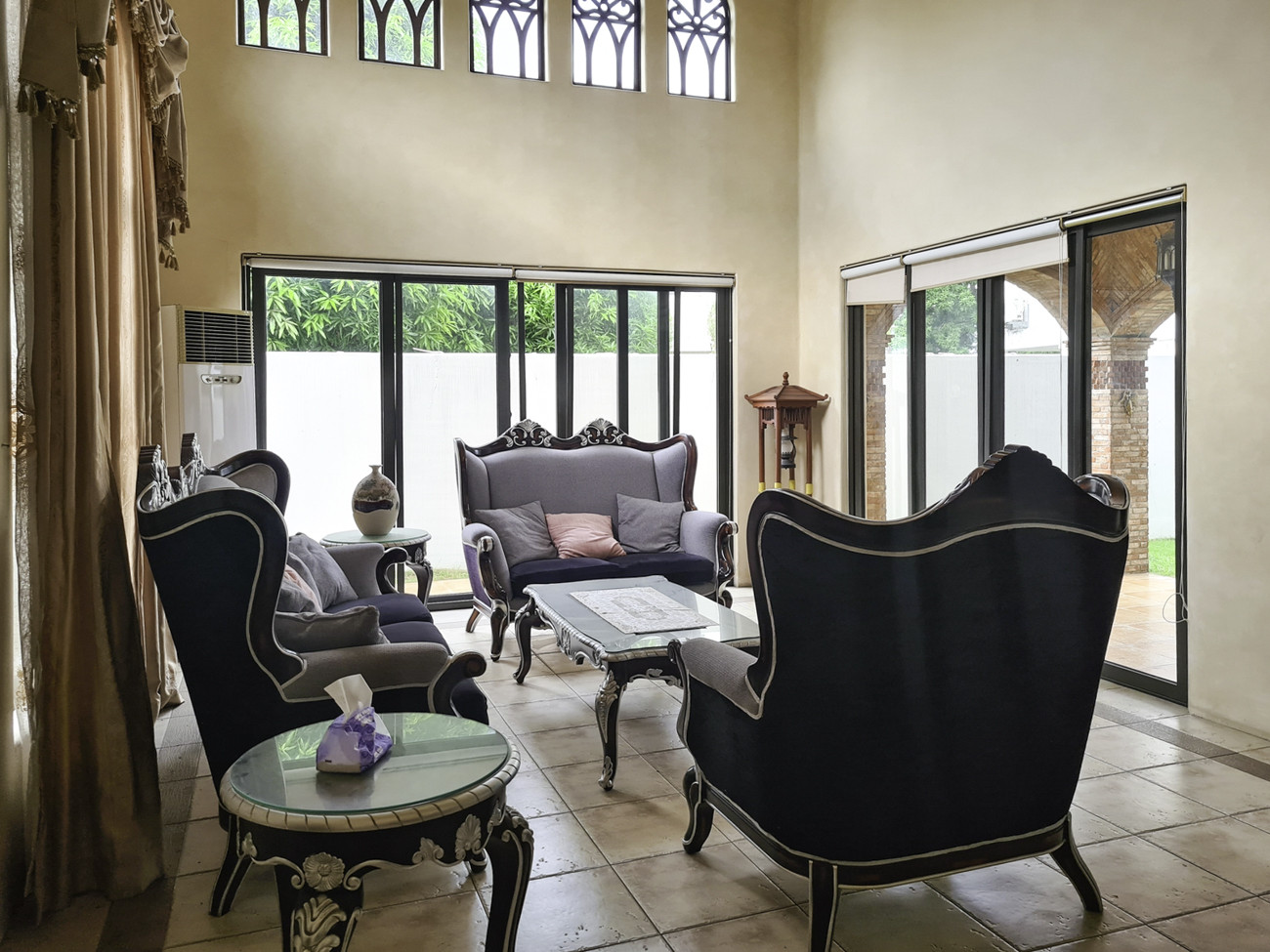 Beautiful Mediterranean House in BF Homes photo 2
